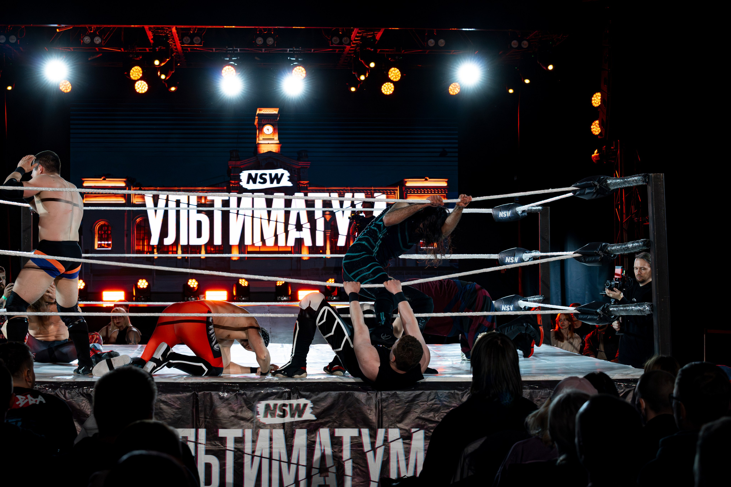 Шоу профессионального рестлинга NSW Ультиматум. Концертный и студийный фотограф из Санкт-Петербурга Денис Смоленский