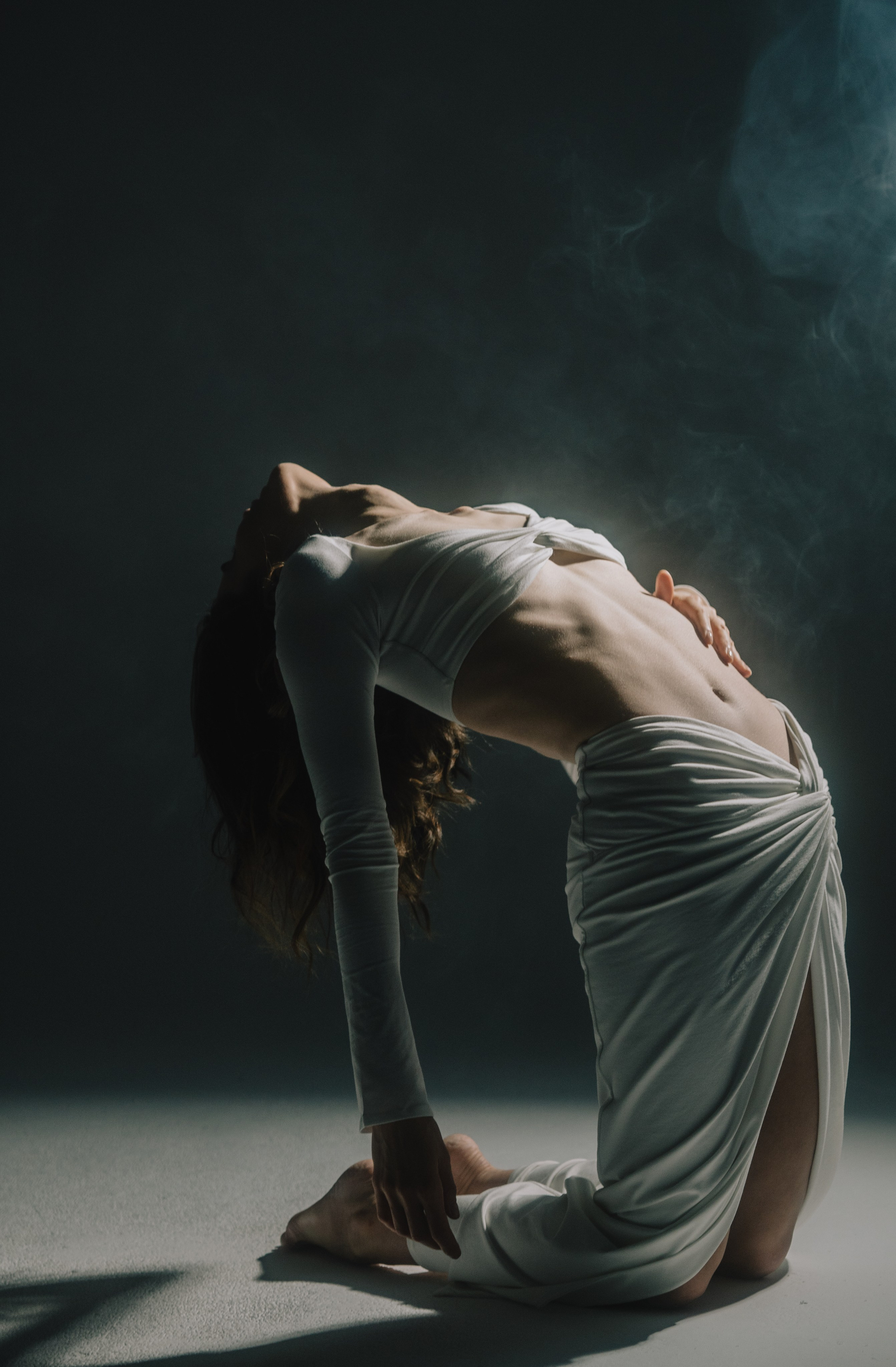 Фотосессия в Спб. Фотосессия в студии СПб. Красивая фотосессия с дымом. 