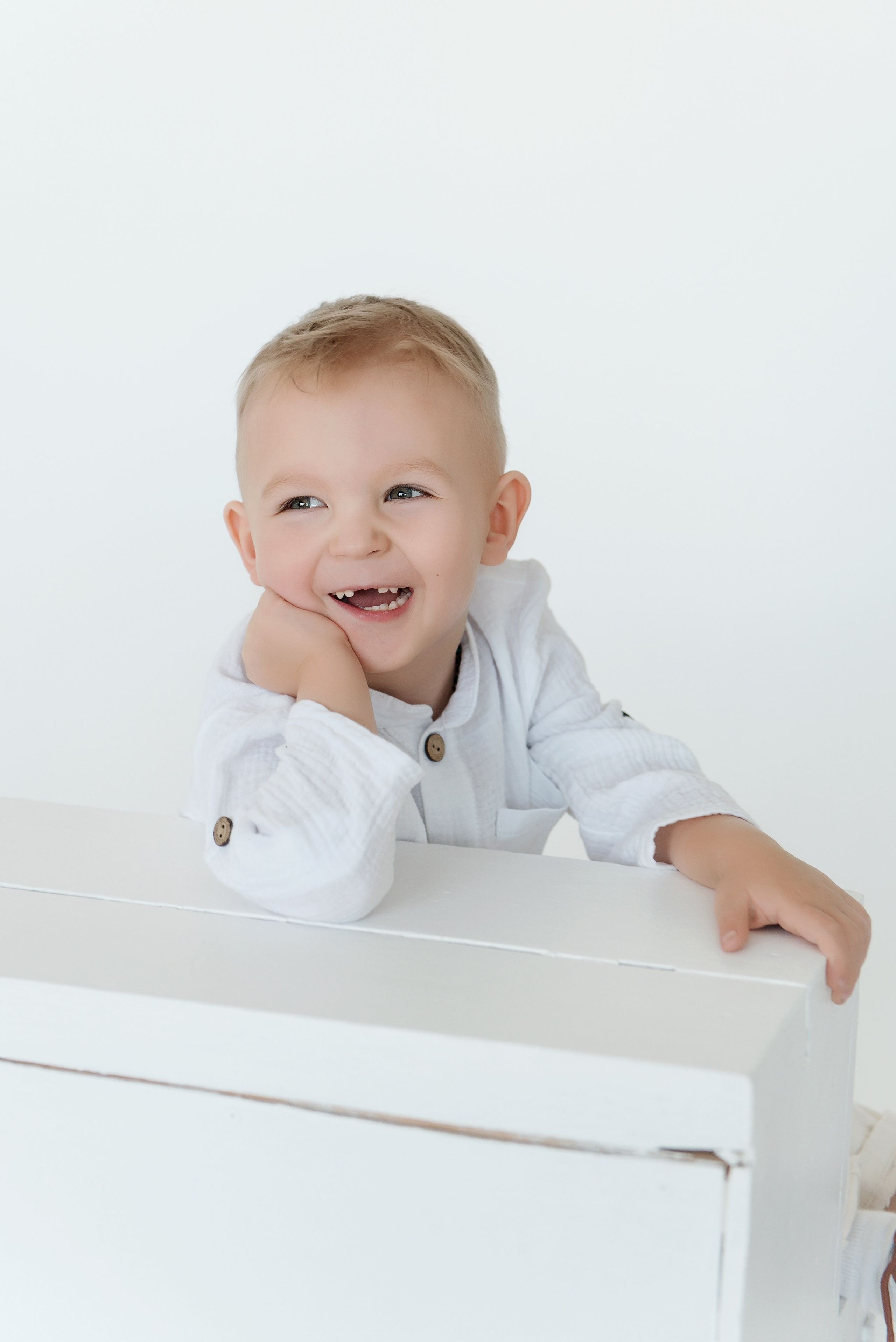 Семейная съёмка большой семьи в Москве. Детский фотограф в Долгопрудном и Москве