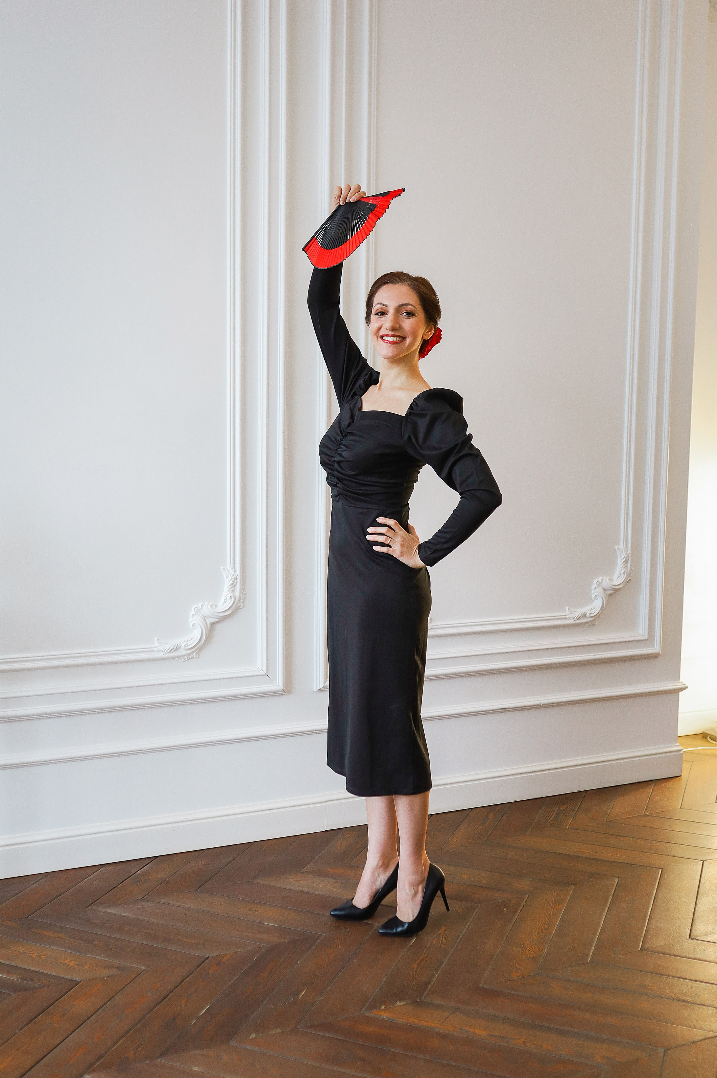 Нонна преподаватель испанского, автор курсов и книг. Визуал для эспертов и блогеров