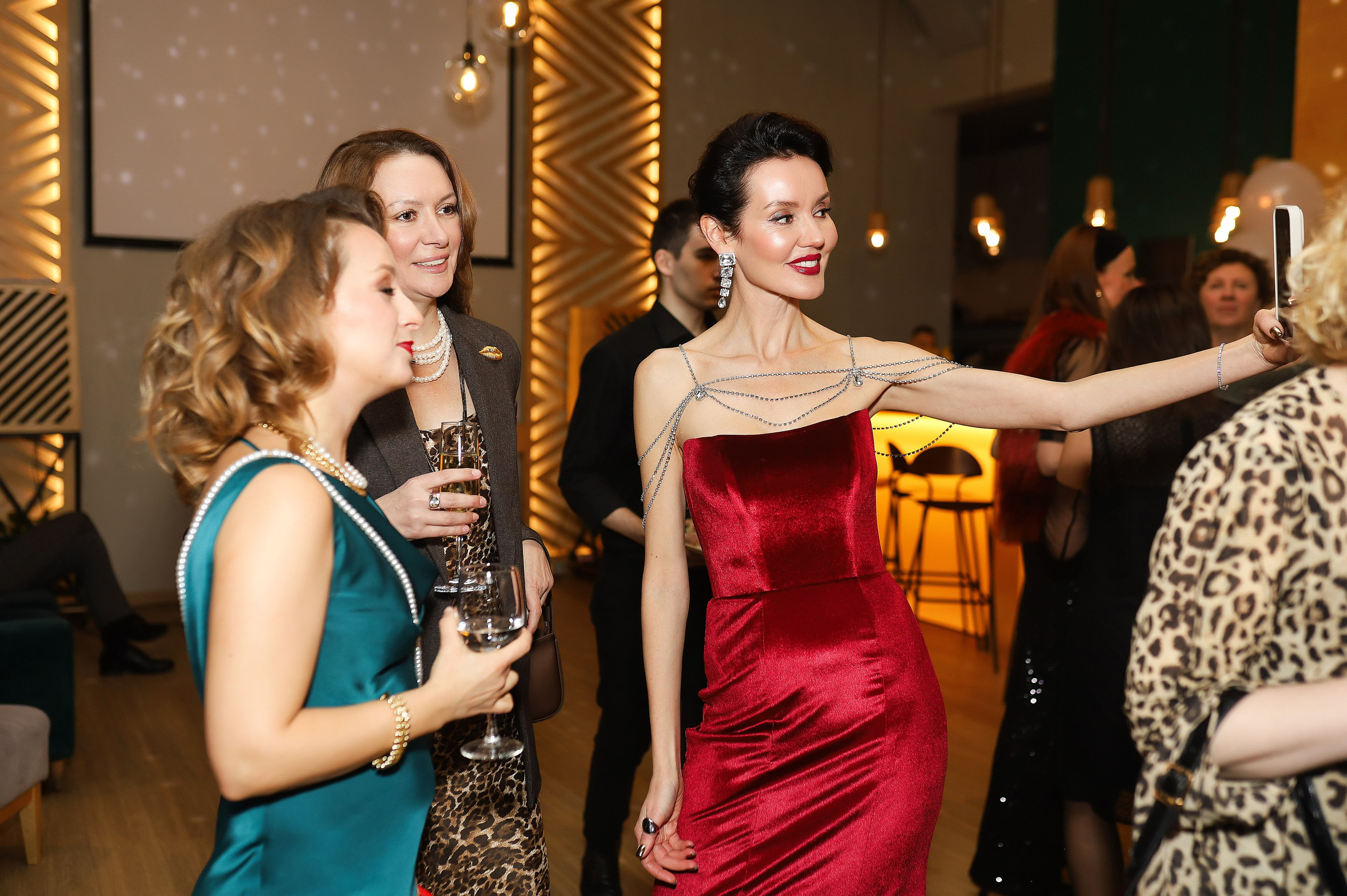 Новогодняя вечеринка. Визуал для эспертов и блогеров