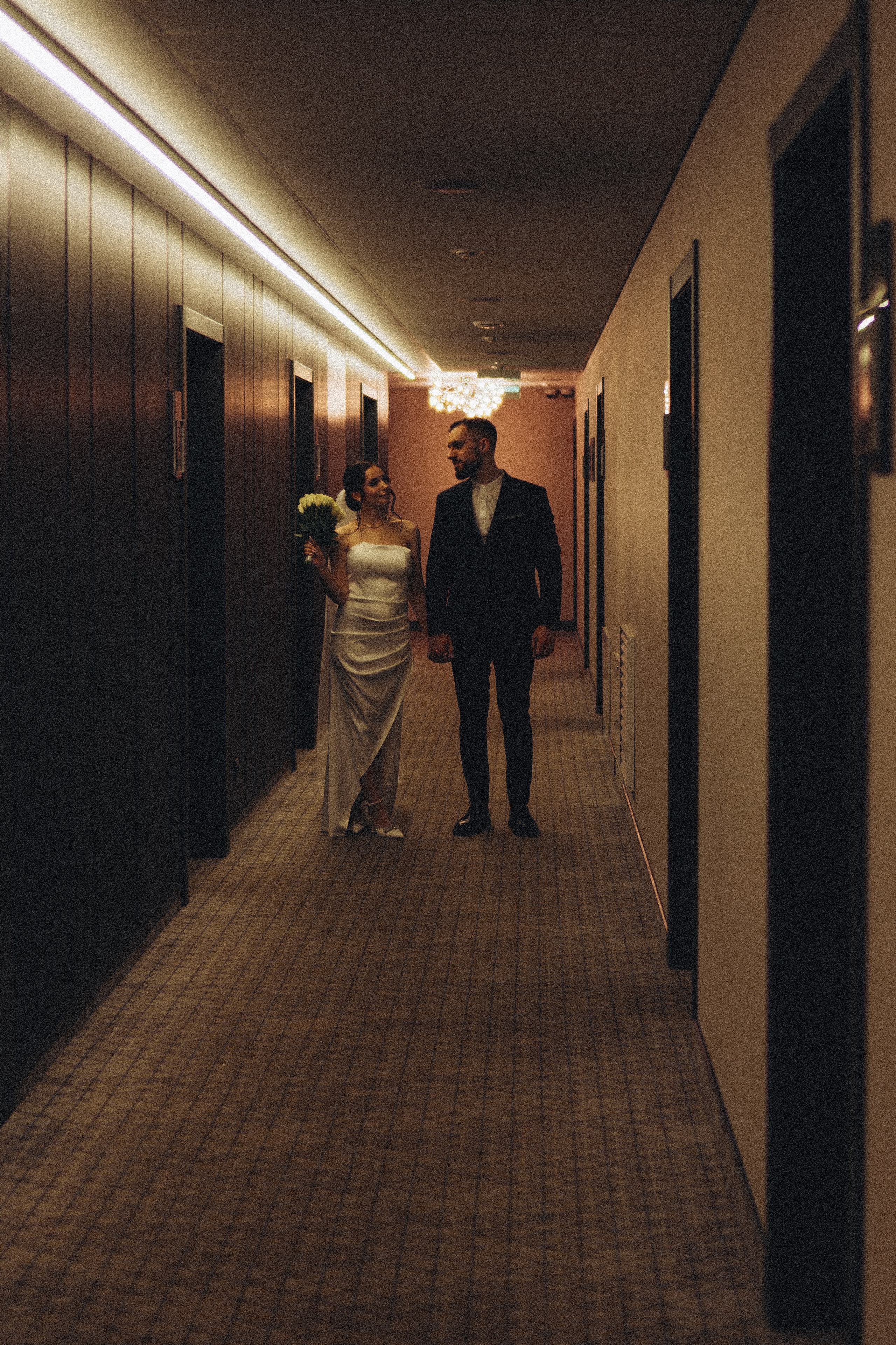 СВАДЕБНАЯ СЬЕМКА СБОРОВ ЖЕНИХА И НЕВЕСТЫ В ОТЕЛЕ И ТАКЖЕ ФОТОСЕССИИЯ В ОТЕЛЕЕ МЕГАПОЛИС БРЯНСК. Профессиональный фотограф, Санкт-Петербург — Виктория Богомолова