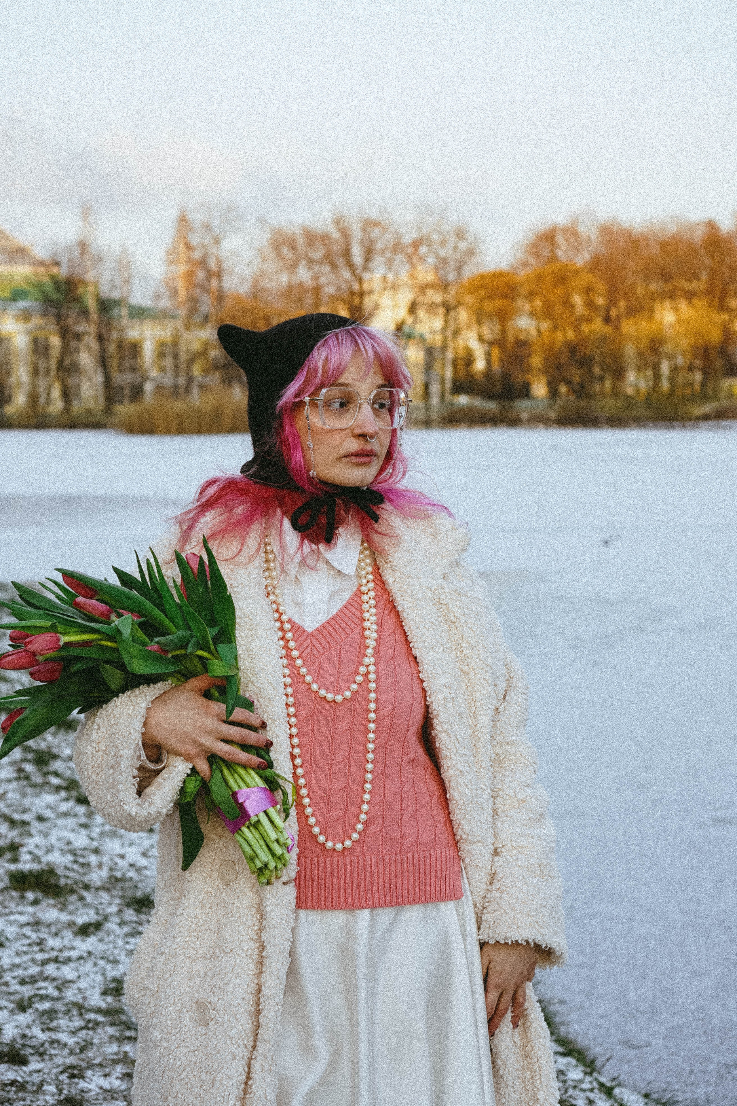 Прогулочная фотосессия с тюльпанами. Профессиональный фотограф, Санкт-Петербург — Виктория Богомолова
