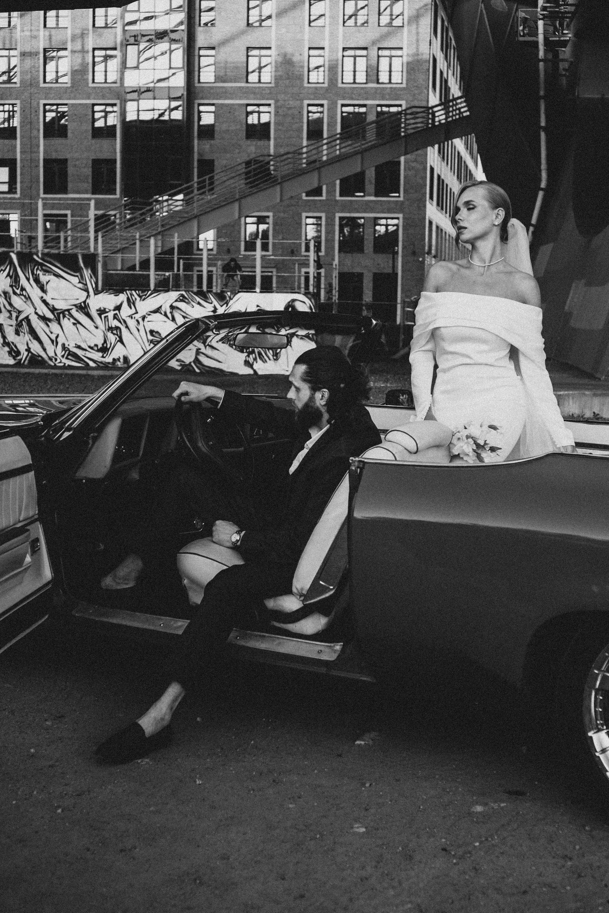 СВАДЕБНАЯ СЬЕМКА ВОЗЛЕ МСОТА БЕТАНКУРА НА КАБРИОЛЕТЕ. Профессиональный фотограф, Санкт-Петербург — Виктория Богомолова