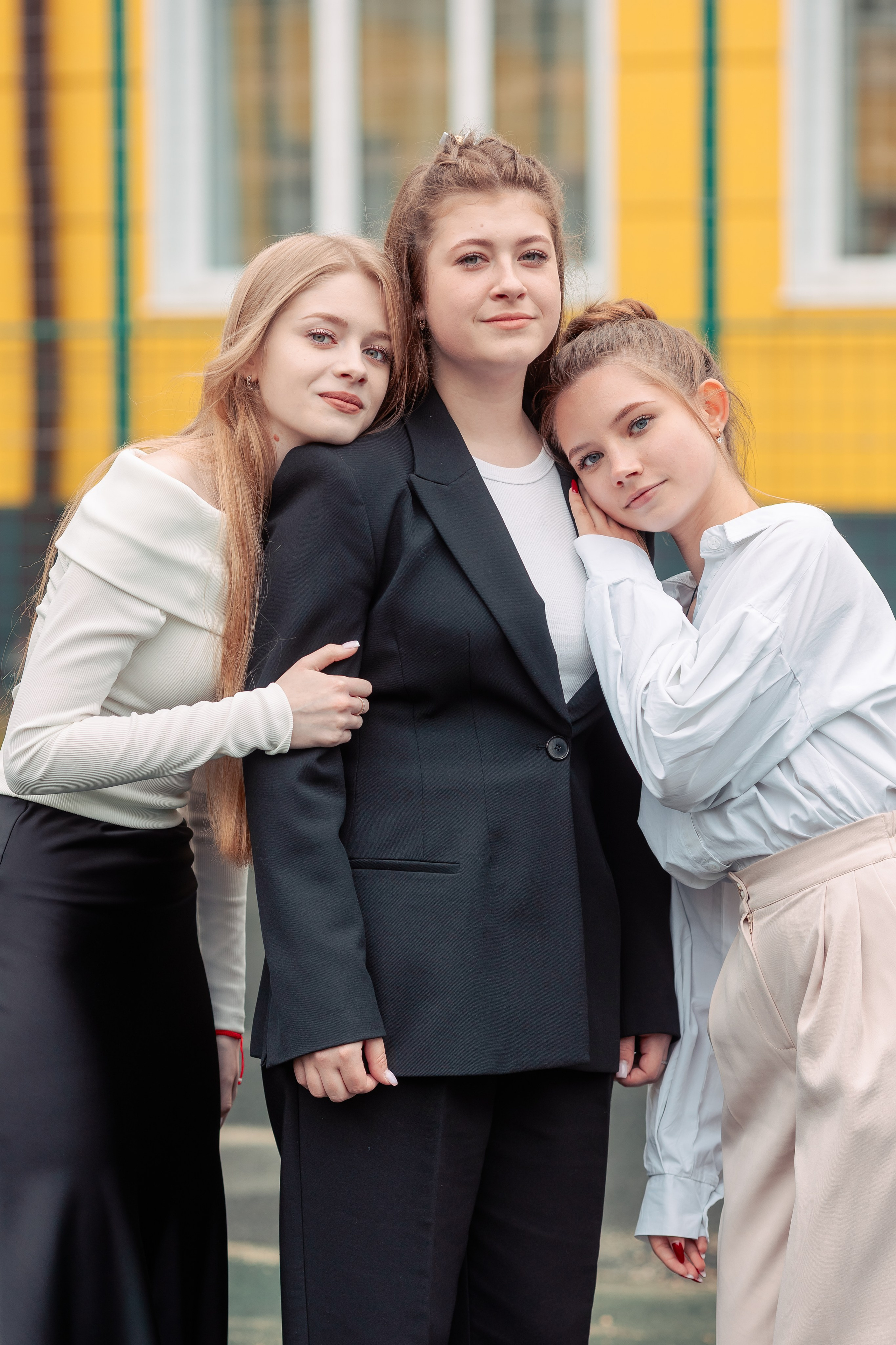 Позирование группы. Выпускные альбомы для детского сада и школы