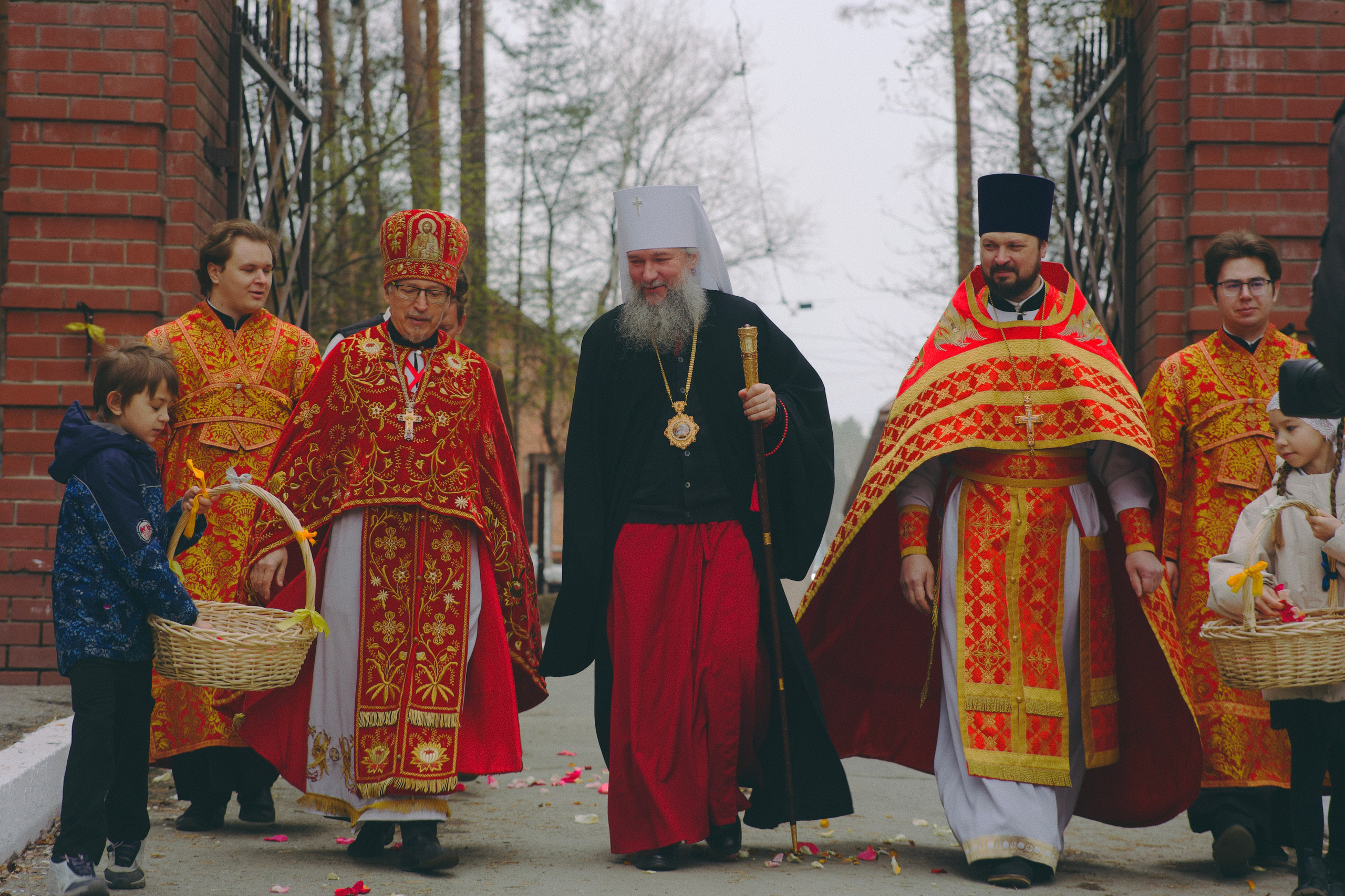 Иван и буря в Верхней Пышме (ИИ). Фотограф в Екатеринбурге: венчания, крещения, репортаж. Видео и трансляции. Официальный фотограф Екатеринбургской епархии