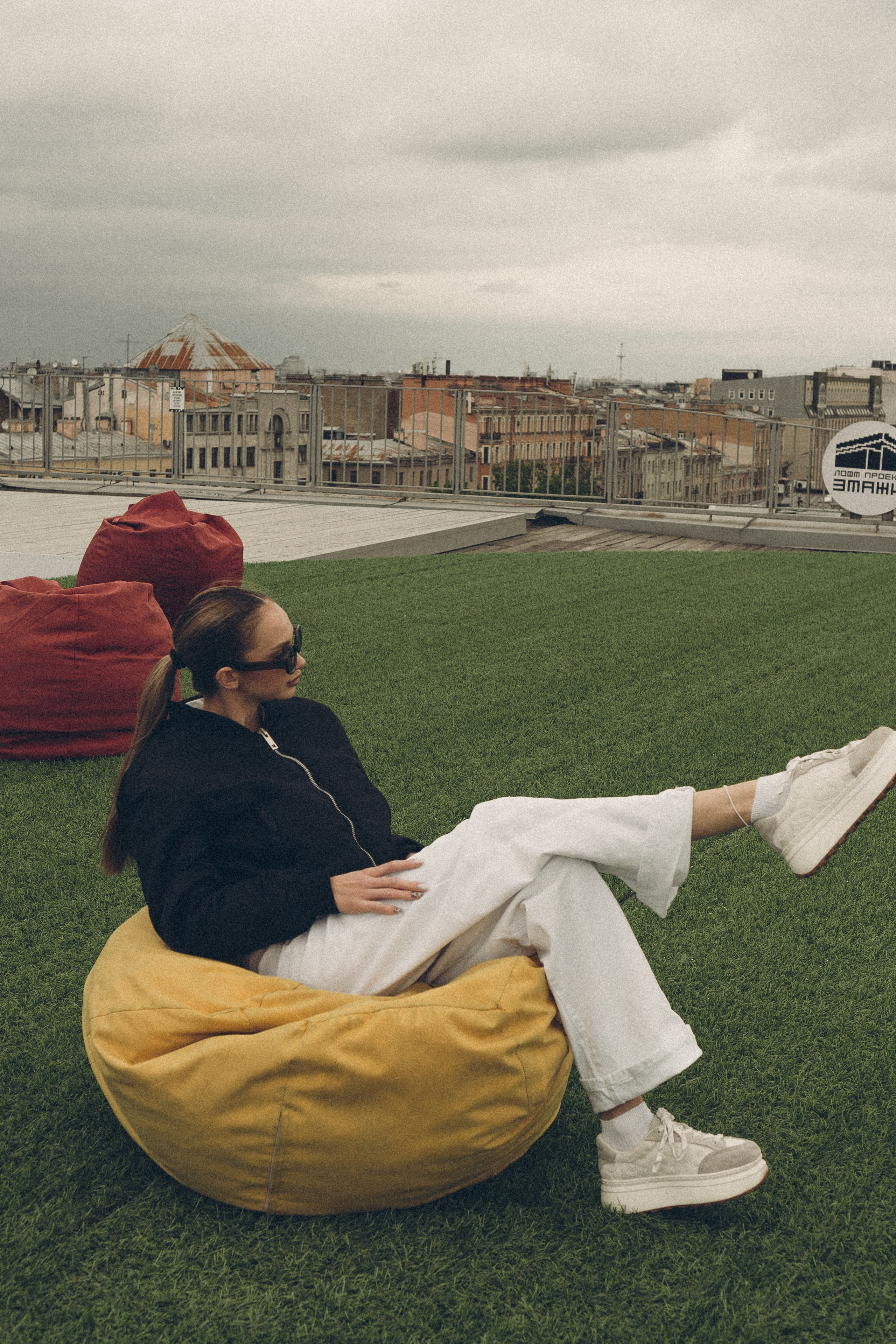 МЫ ГУЛЯЛИ ПРО КРЫШАМ ПИТЕРА. Профессиональный фотограф, Санкт-Петербург — Виктория Богомолова