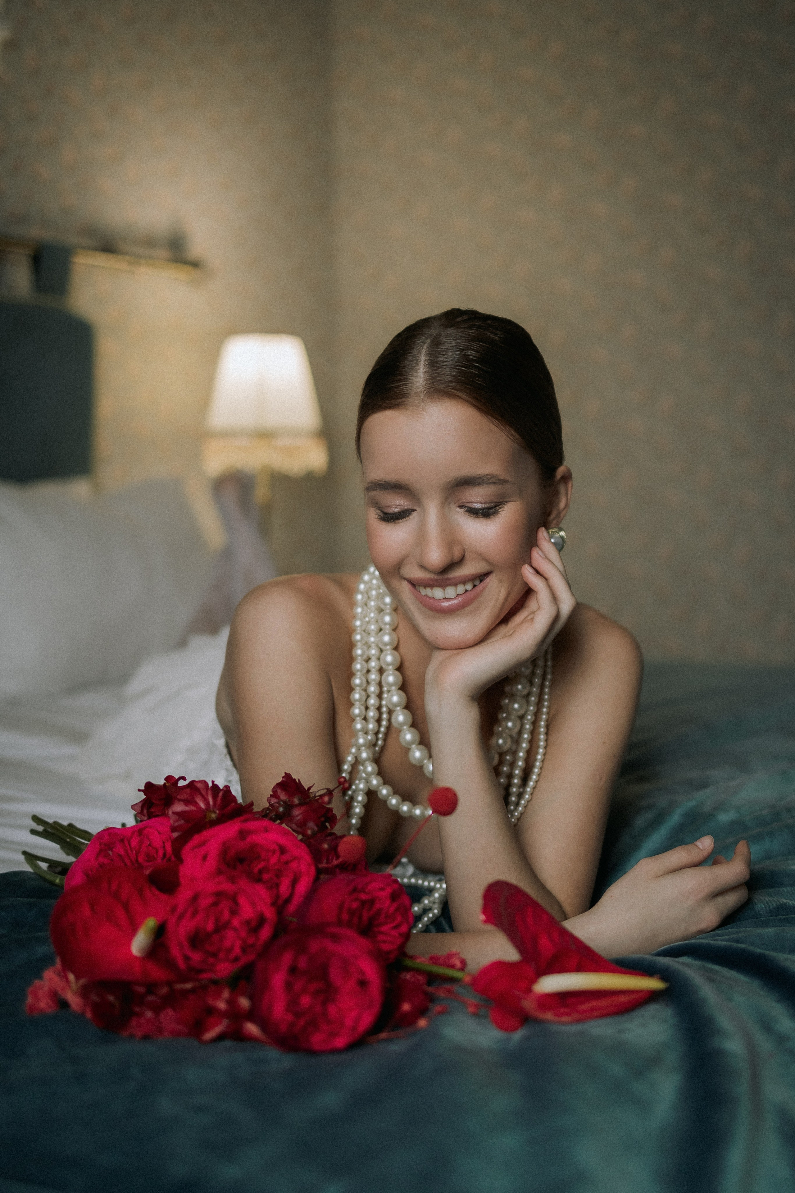 Свадебная прогулка Адель и Артём. Свадебная фотография. Арина Рубах