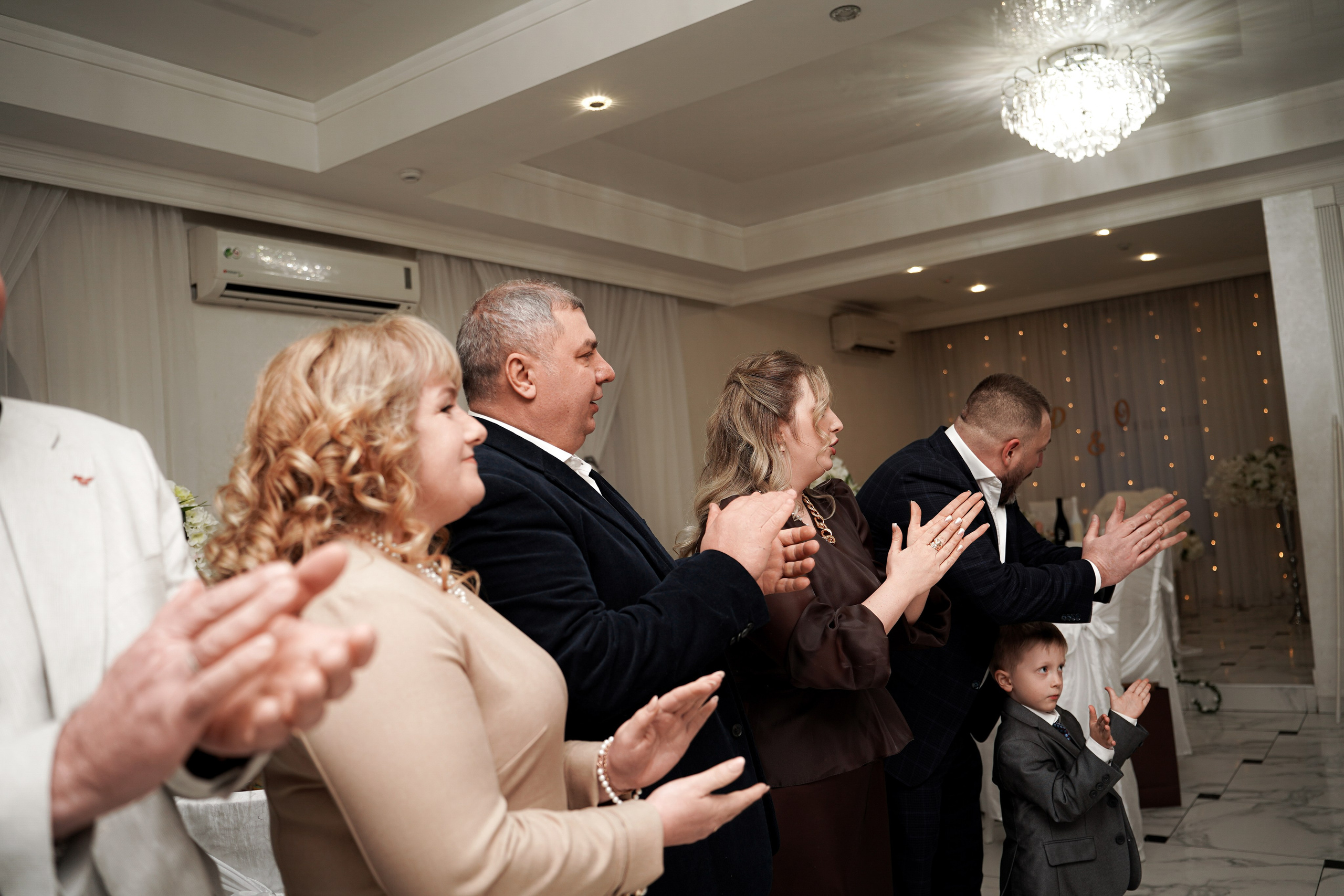 Свадебный банкет в ресторане «Верона». Свадебный фотограф в Ростове-на-Дону. Таинство Крещения и Венчания, семейные фотосессии. Алёна Чёботова