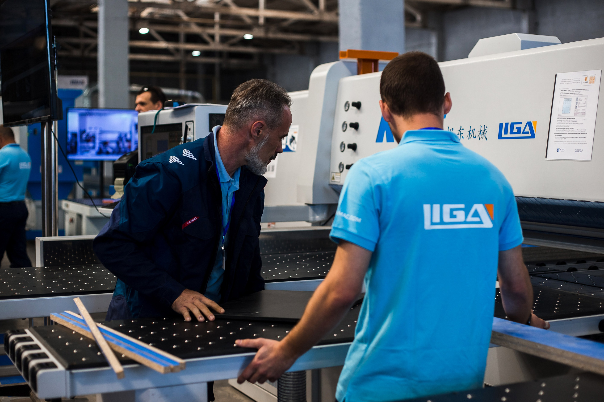 Выставка ТЕСТ-ДРАЙВ.МЕБЕЛЬНОЕ ПРОИЗВОДСТВО И ДЕРЕВООБРАБОТКА. БРЯНСК 2023. Портретный, семейный, свадебный фотограф в Брянске Маргарита Василькова