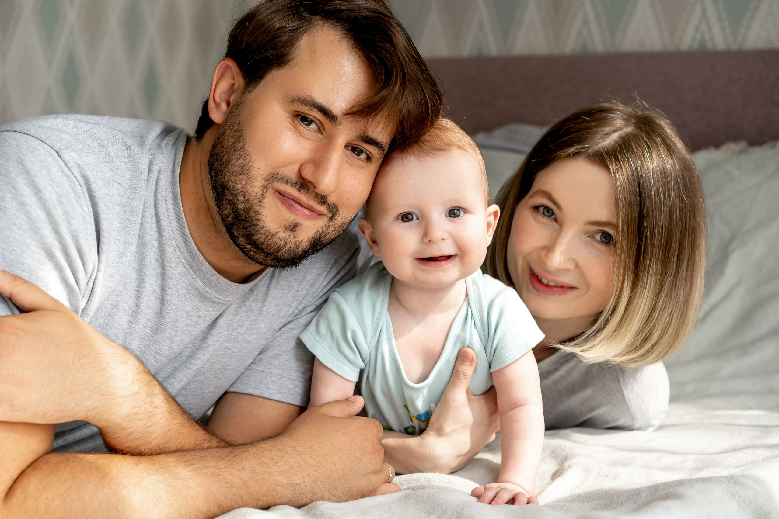 Домашняя семейная фотосессия в Москве, Домодедово, Видное, Бутово, Щербинка. Семейный фотограф Москва и Московская область. Семейная фотосессия на природе. Фотосессия детского праздника. Фотосессия юбилея. Фотосессия в день рождения. Фотограф на годик ребенку. Детский фотограф. Фоторепортаж семейного праздника. Детский фотограф Москва.