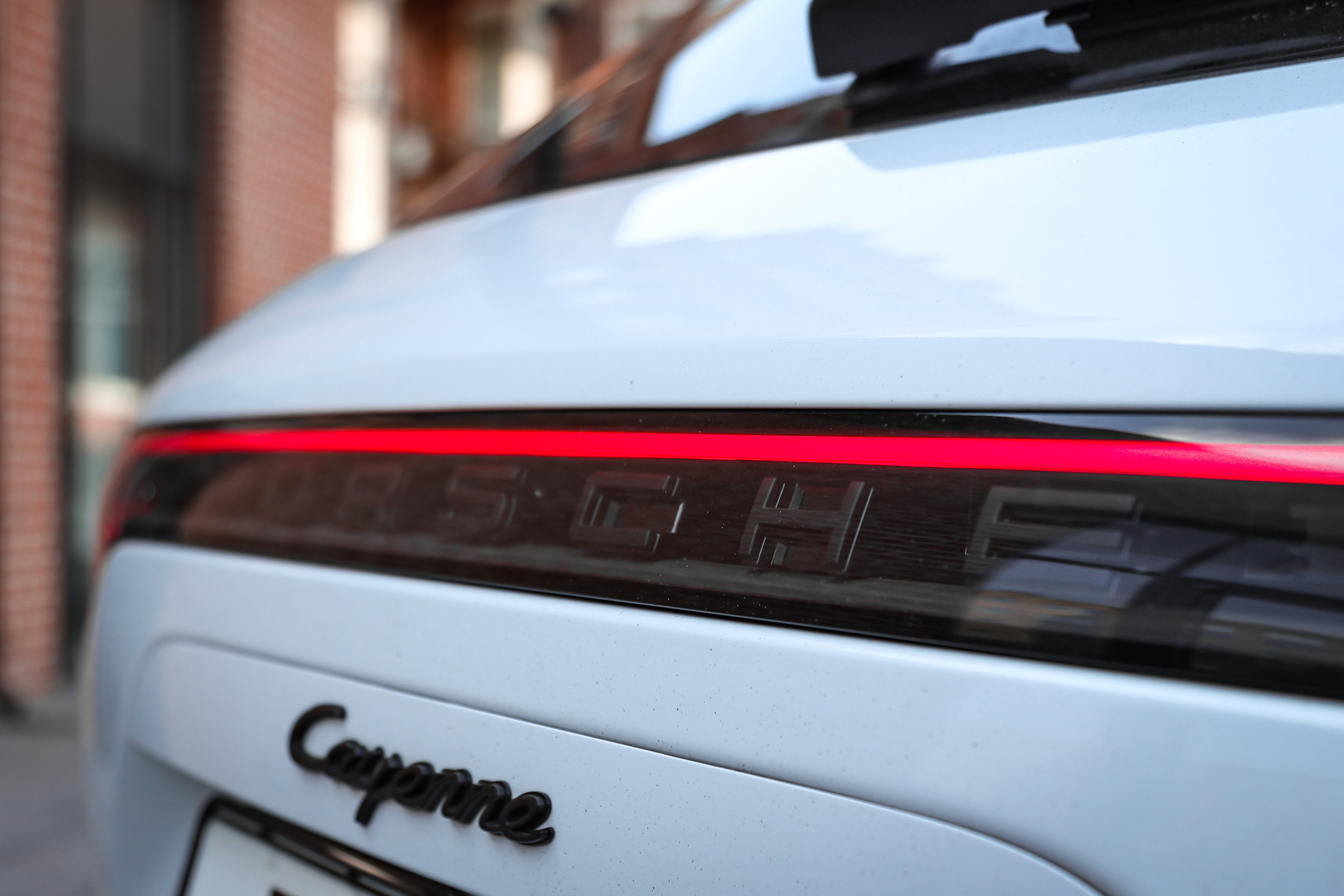 2020 Porsche Cayenne 3.0 AT. Mixturecaptures