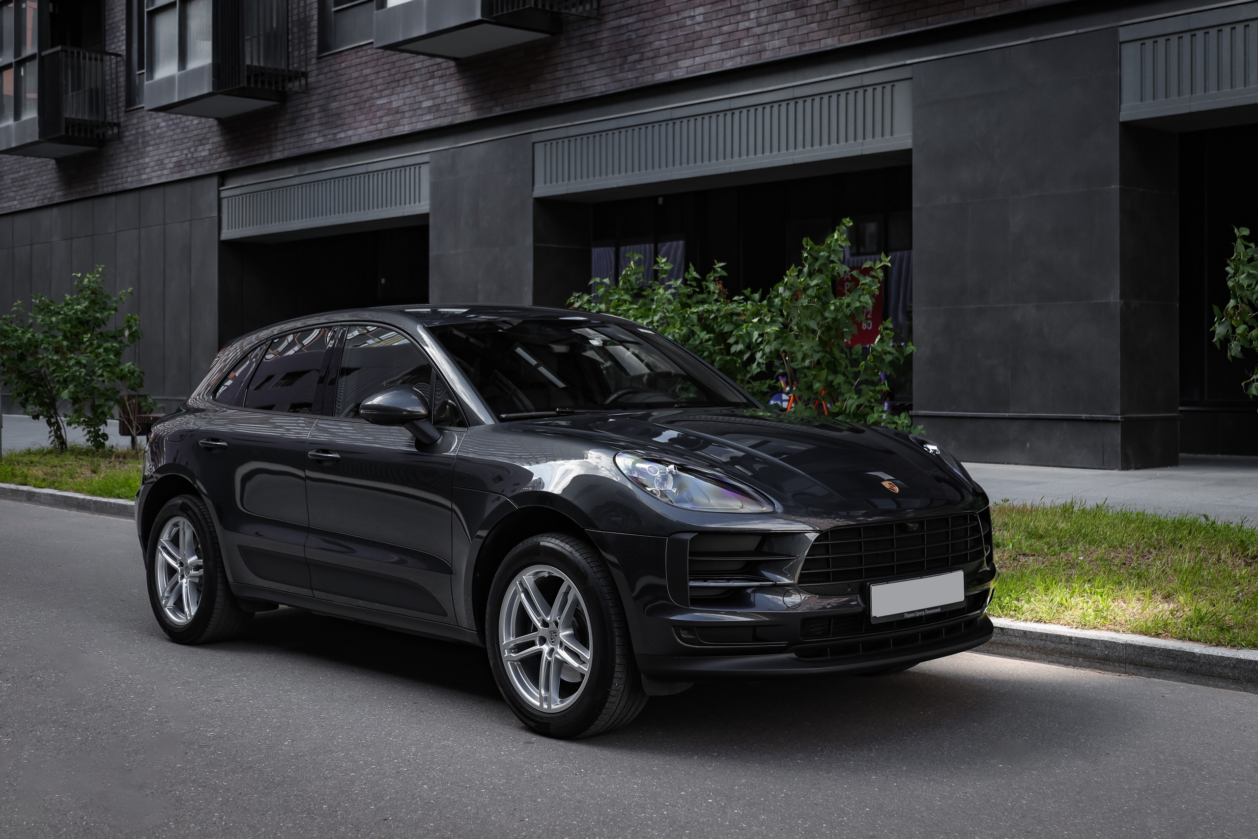 2020 PORSCHE MACAN. Mixturecaptures