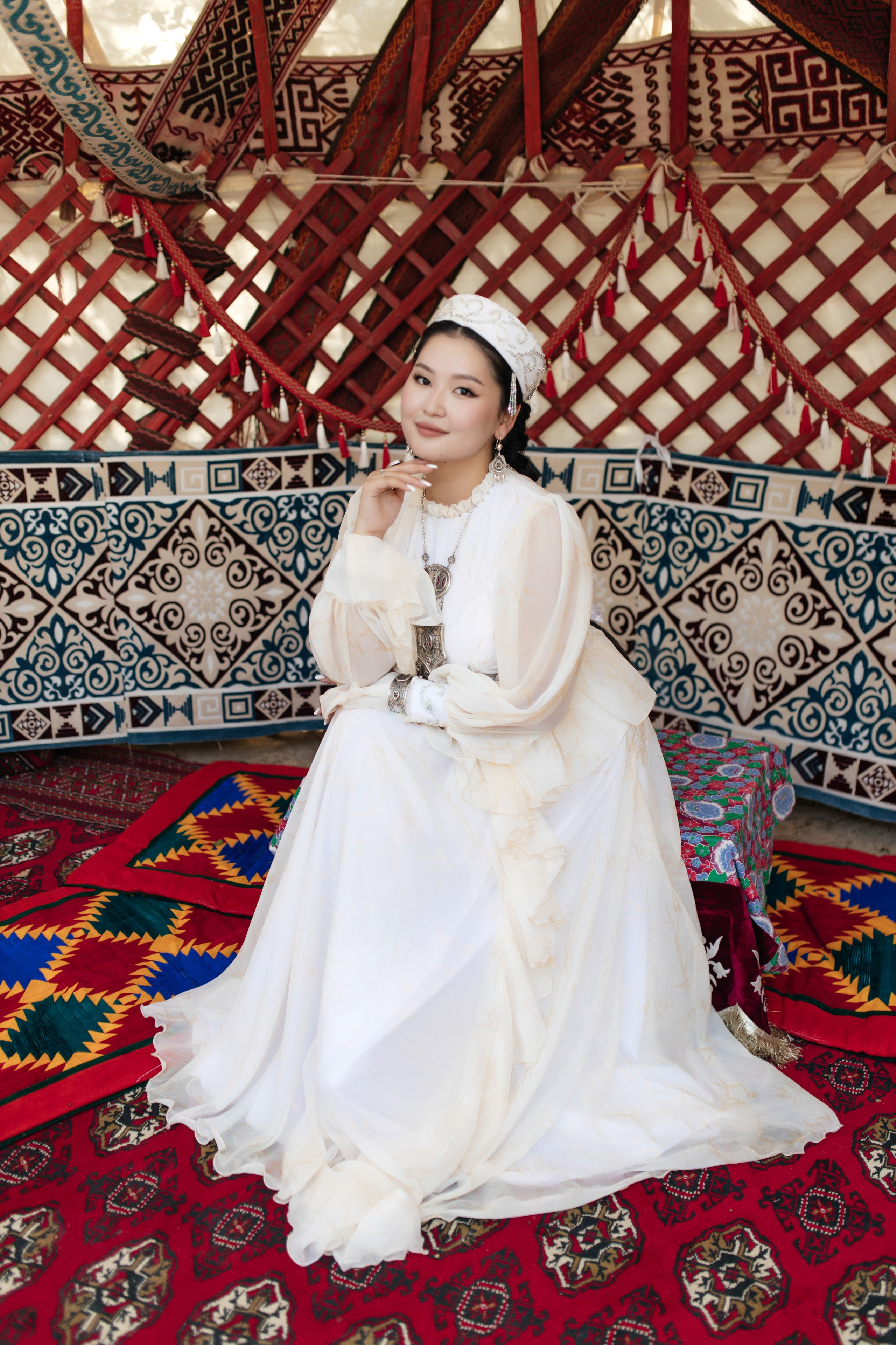 Aynur — syrğa salu. Wedding and Love story Photographer