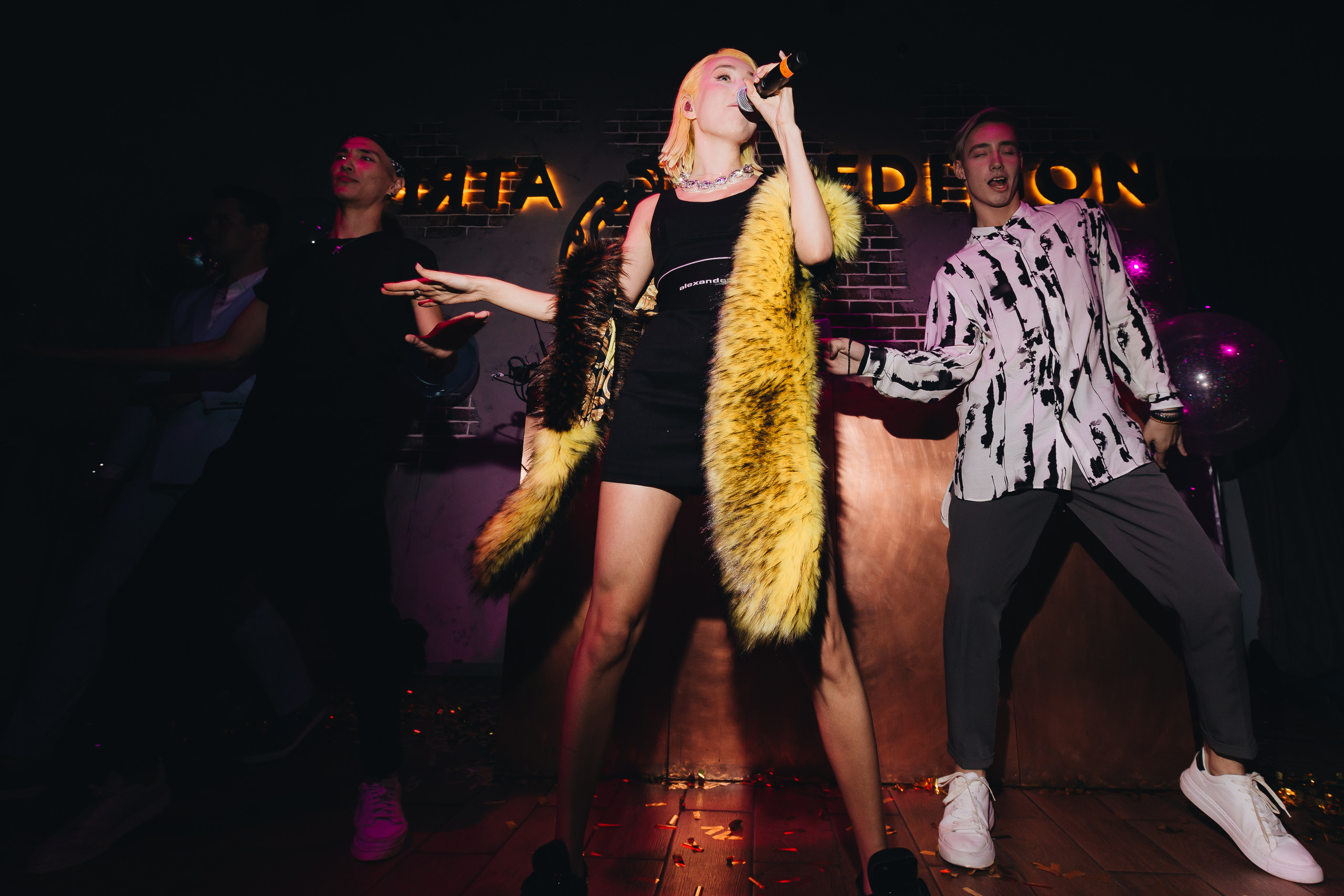 Happy Birthday Klava Koka. Фотограф Serj Ganso