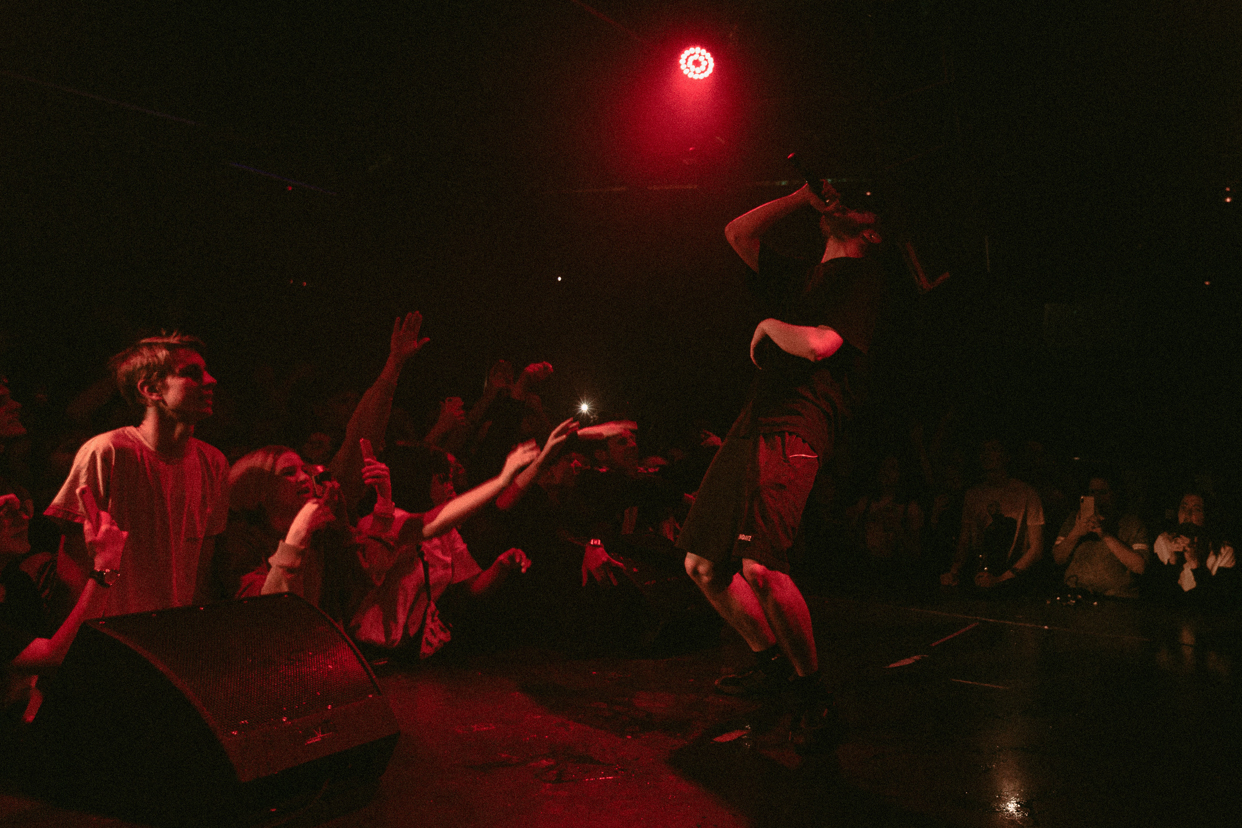 Концерт Хаски. Фотограф Serj Ganso