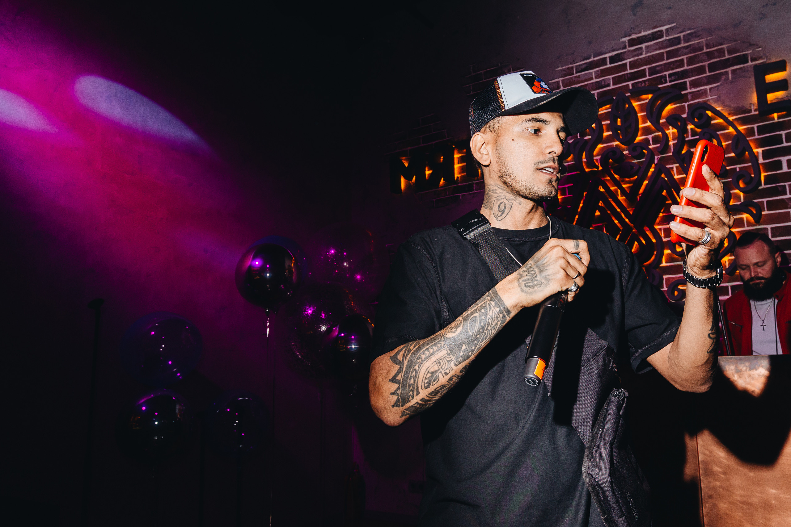 Happy Birthday Klava Koka. Фотограф Serj Ganso