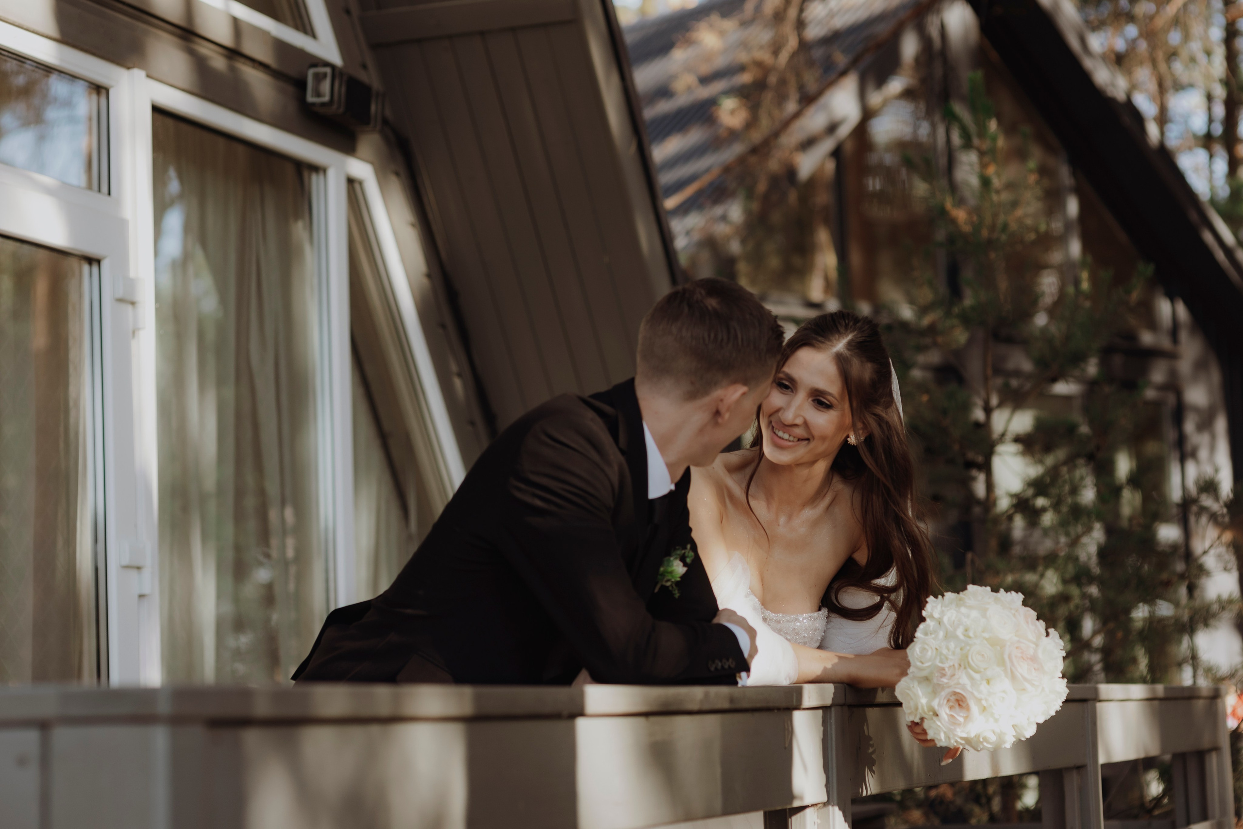 Фотосъемка полного свадебного дня с выездной регистрацией в Ижевске. Свадебный и портретный фотограф в Ижевске и Санкт-Петербурге Саша Брокколи