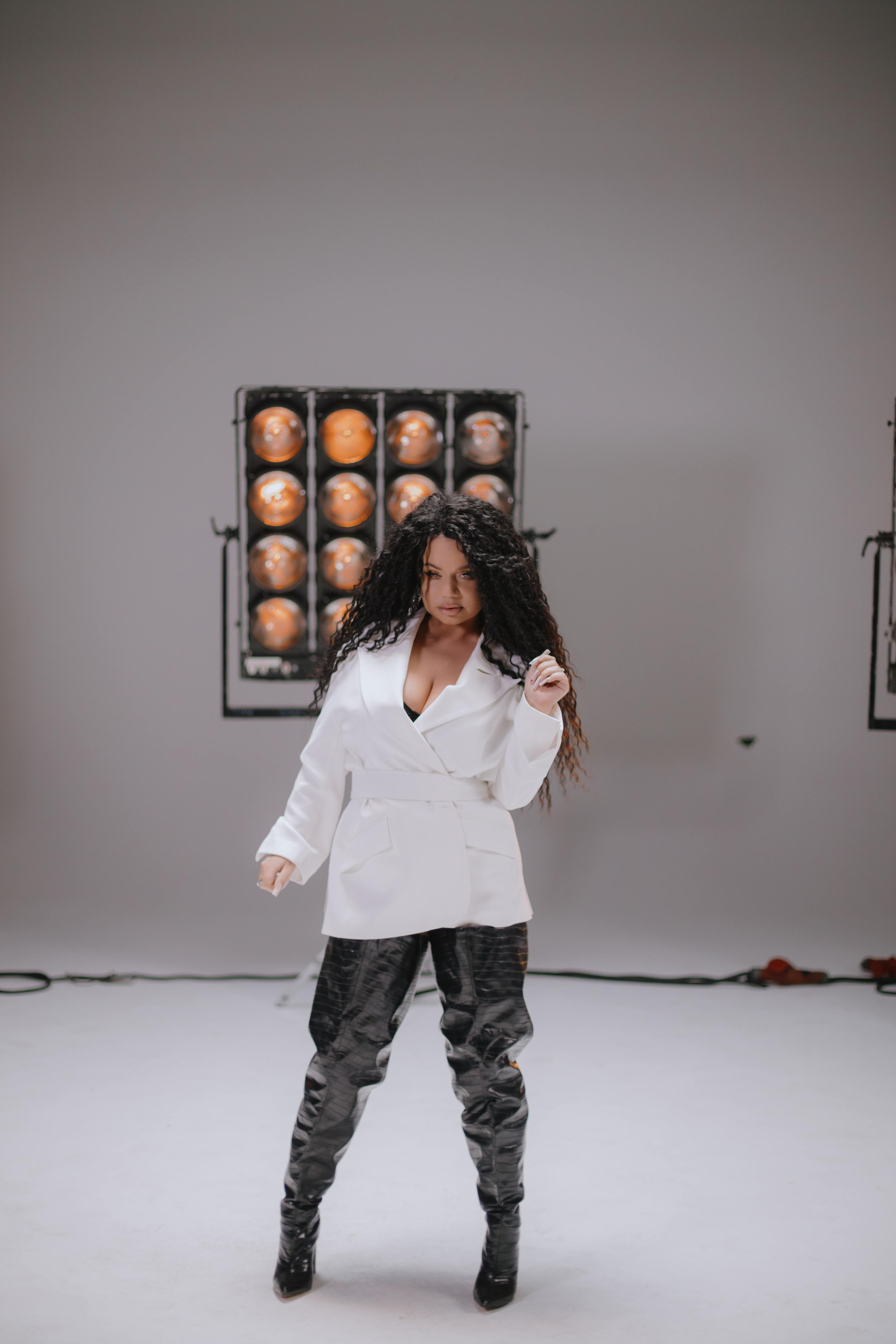 Съемка клипа Юлианны Карауловой и Бьянки. Фотограф в Москве и Санкт-Петербурге Дарина