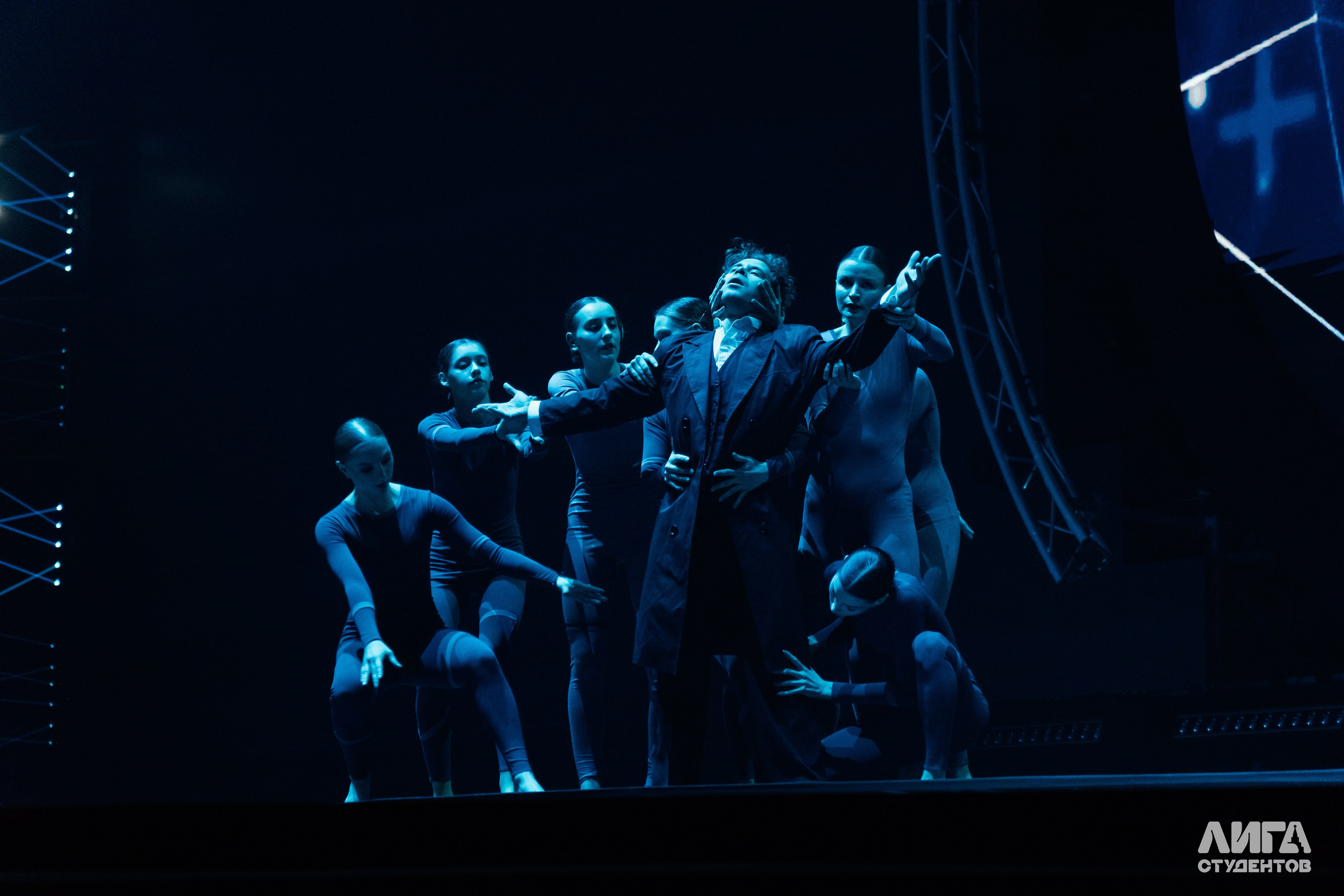 Российская Студенческая Весна 2025. Портретный фотограф в Казани Радомир Заздравных