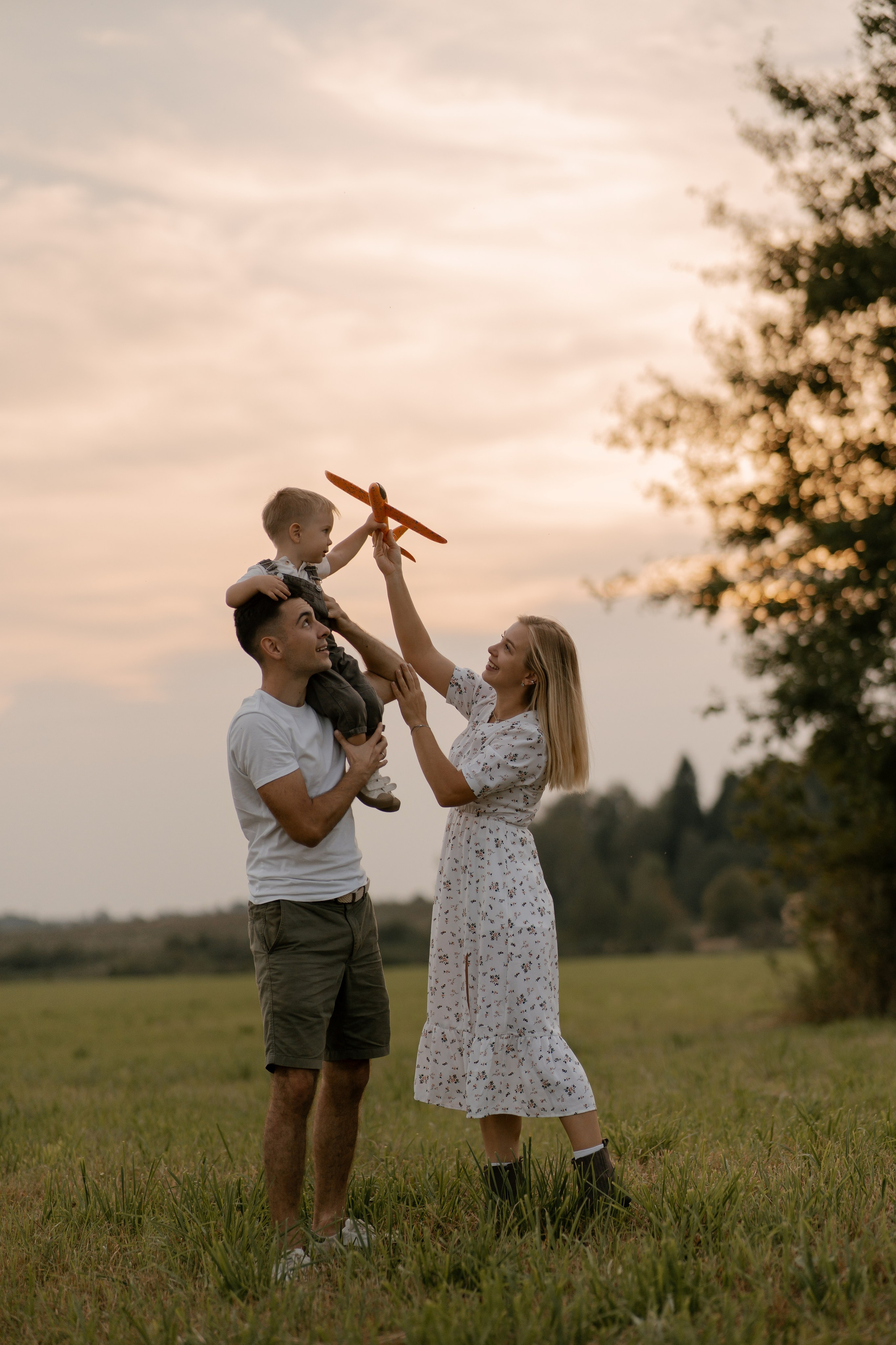 Рома, Даша, Паша. Свадебный и семейный фотограф в Москве и Красногорске — живые кадры | Анастасия Тихонова