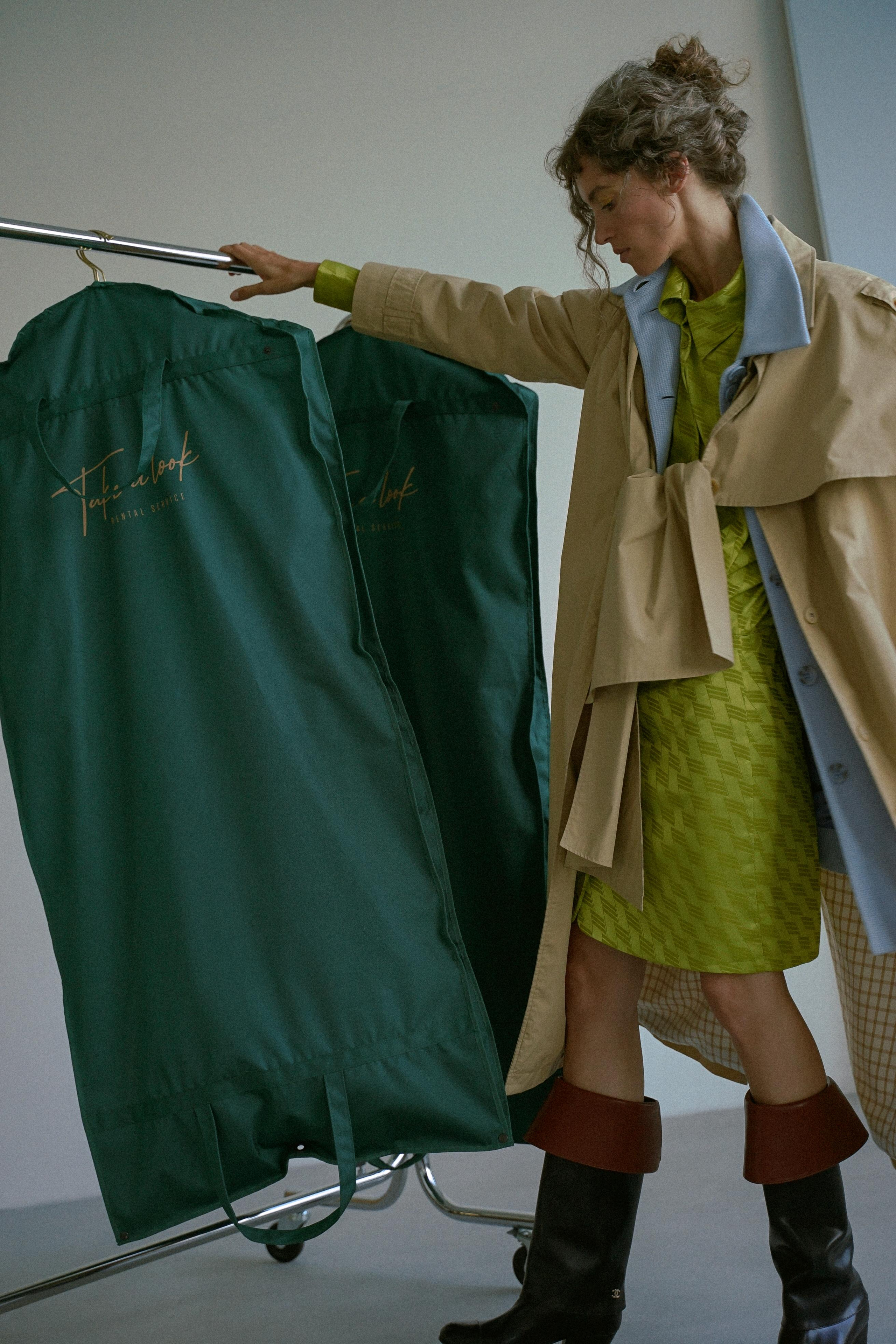 Take a look. Nadezhda Migunova, Photographer