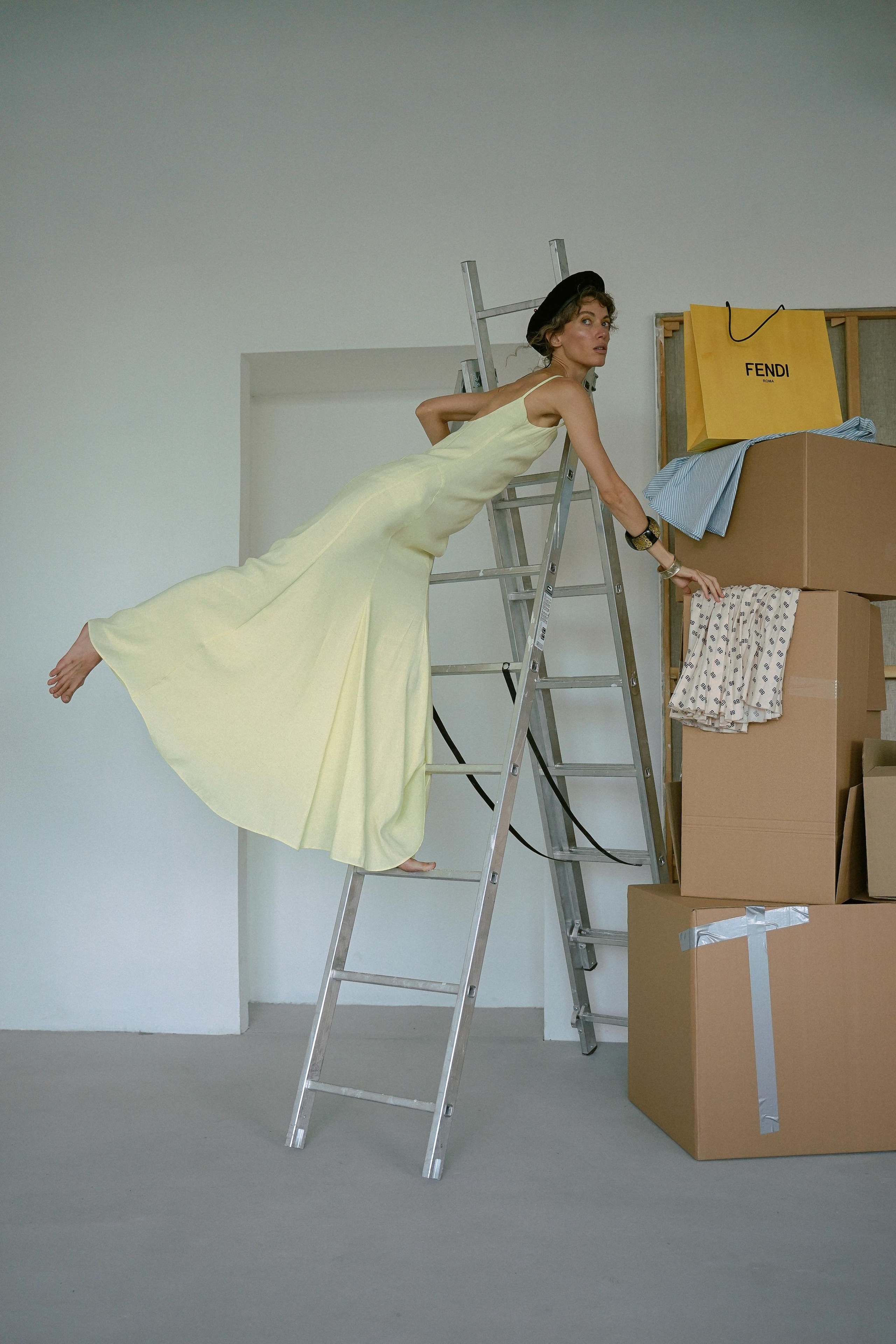 Take a look. Nadezhda Migunova, Photographer