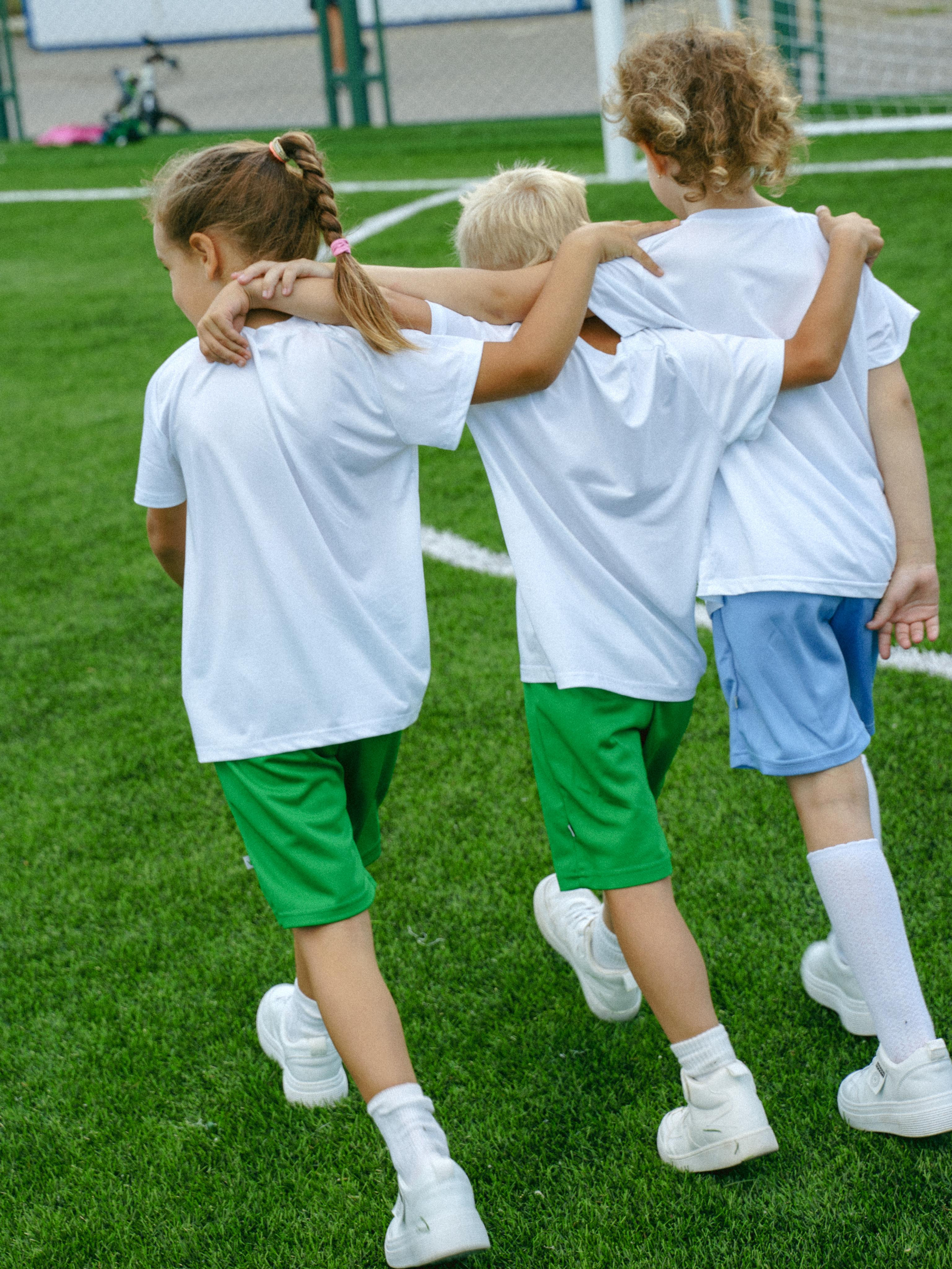 Minidino. Nadezhda Migunova, Photographer