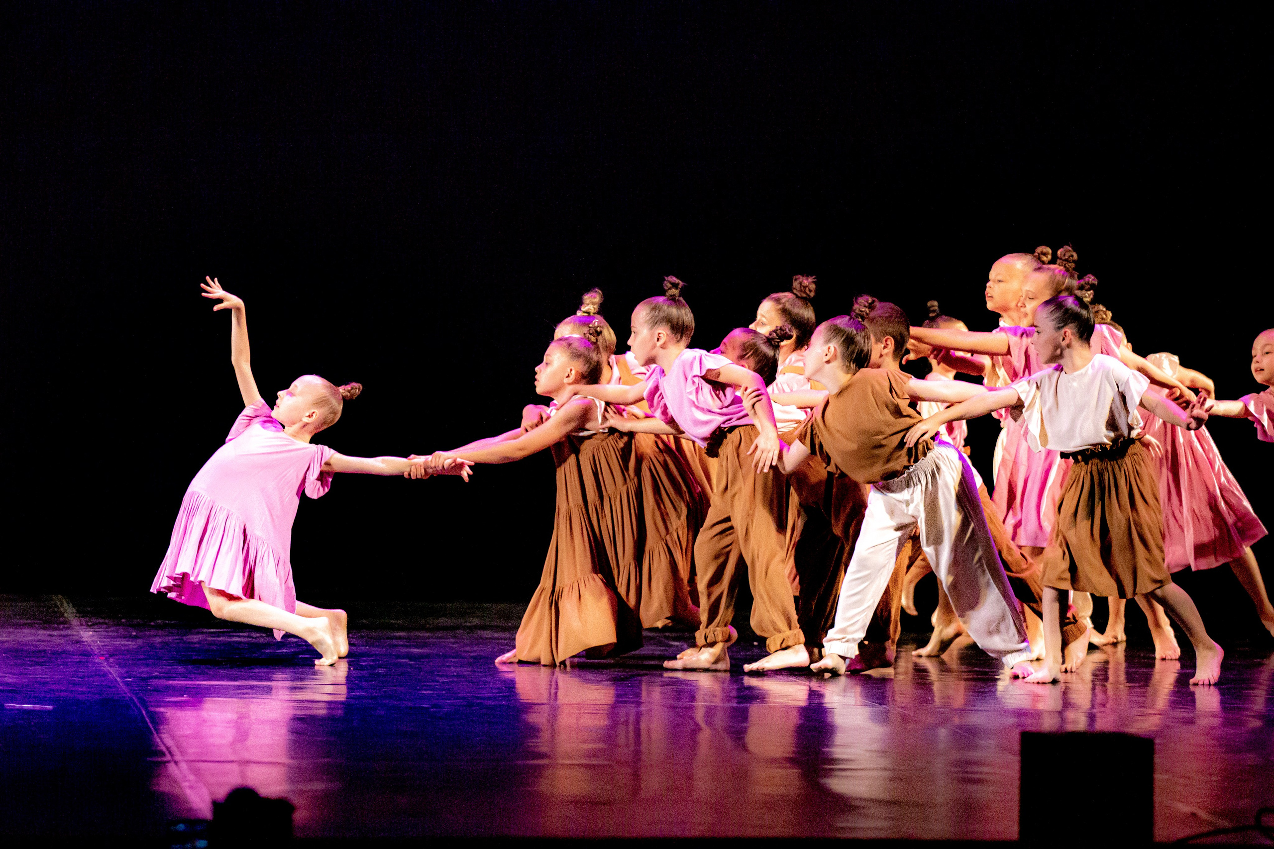 ОТЧЕТНЫЙ КОНЦЕРТ ХОРЕОГРАФИЧЕСКОЙ ШКОЛЫ НИКА. Фотограф в Сочи Юрий Шептаев