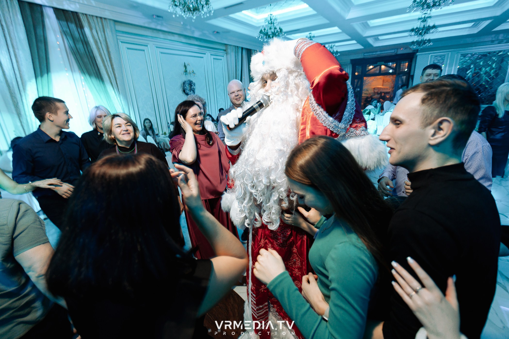 Новогодний вечер в ресторане «Лазурный Берег»