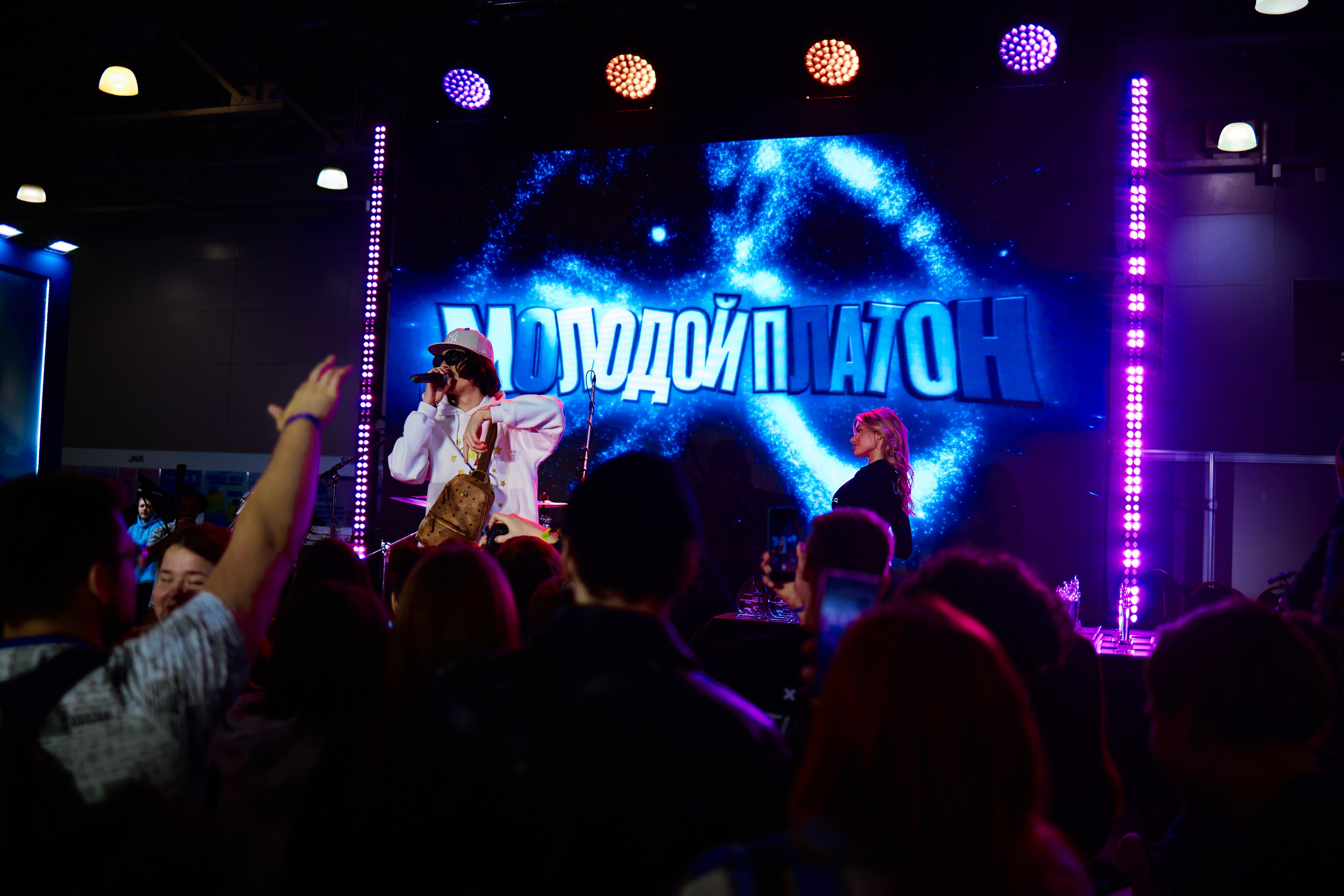 Vape club show reportage. Репортажный фотограф, портретный фотограф  г. Москва