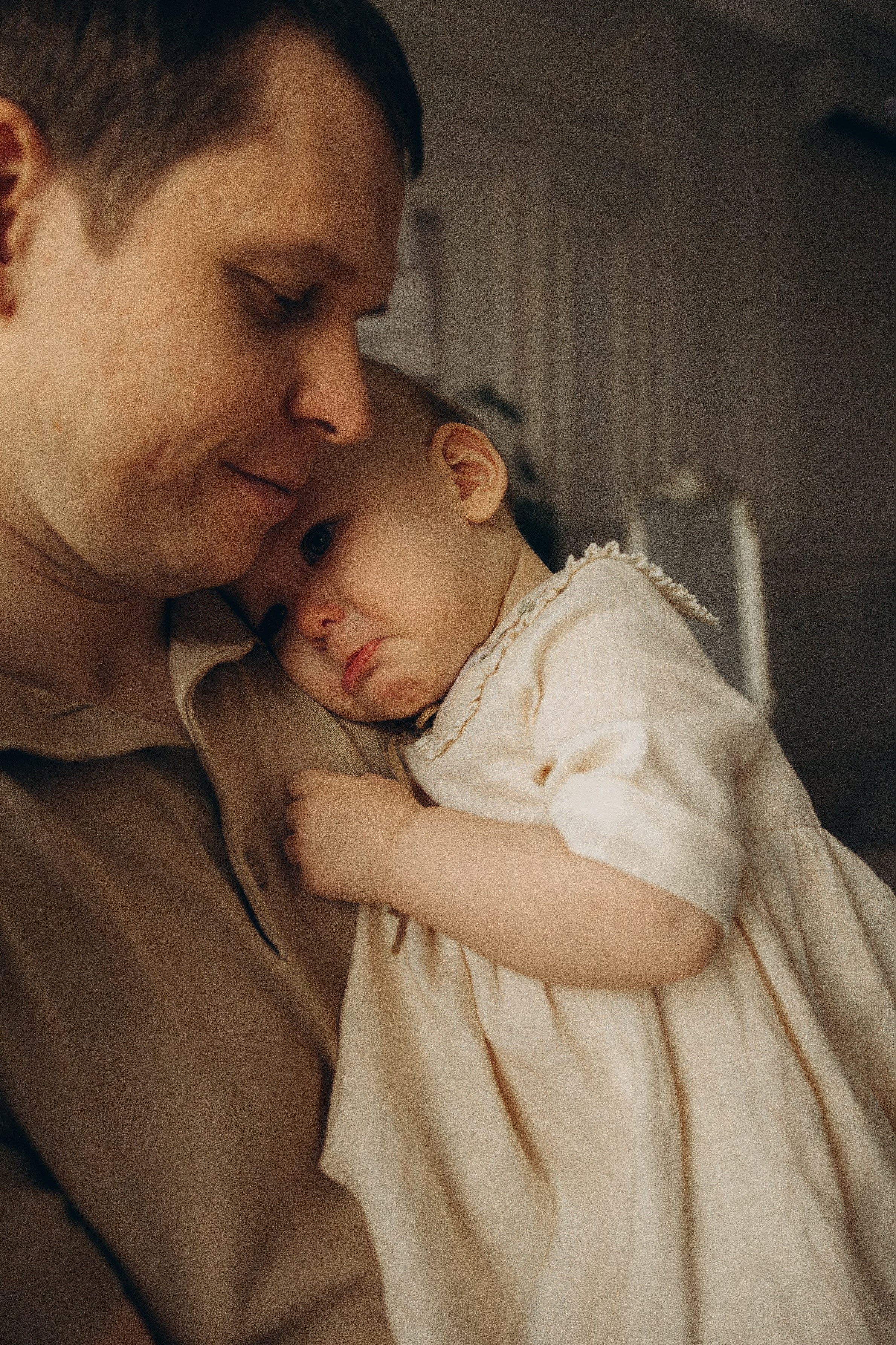 София и новогодняя елка. Гаврилова Настя семейный фотограф lifestyle в Москве