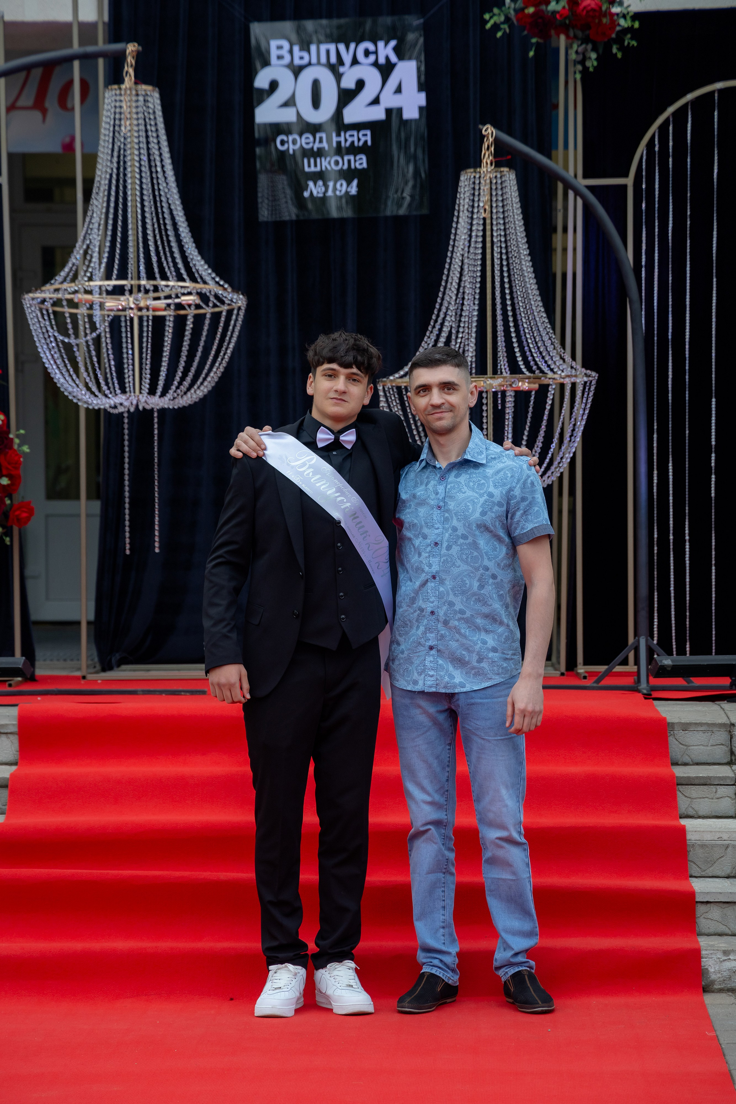 Школьный выпускной 2024 год в Соколе (Минск). Свадебный фотограф в Минске/Беларуси Сергей Спиридонов