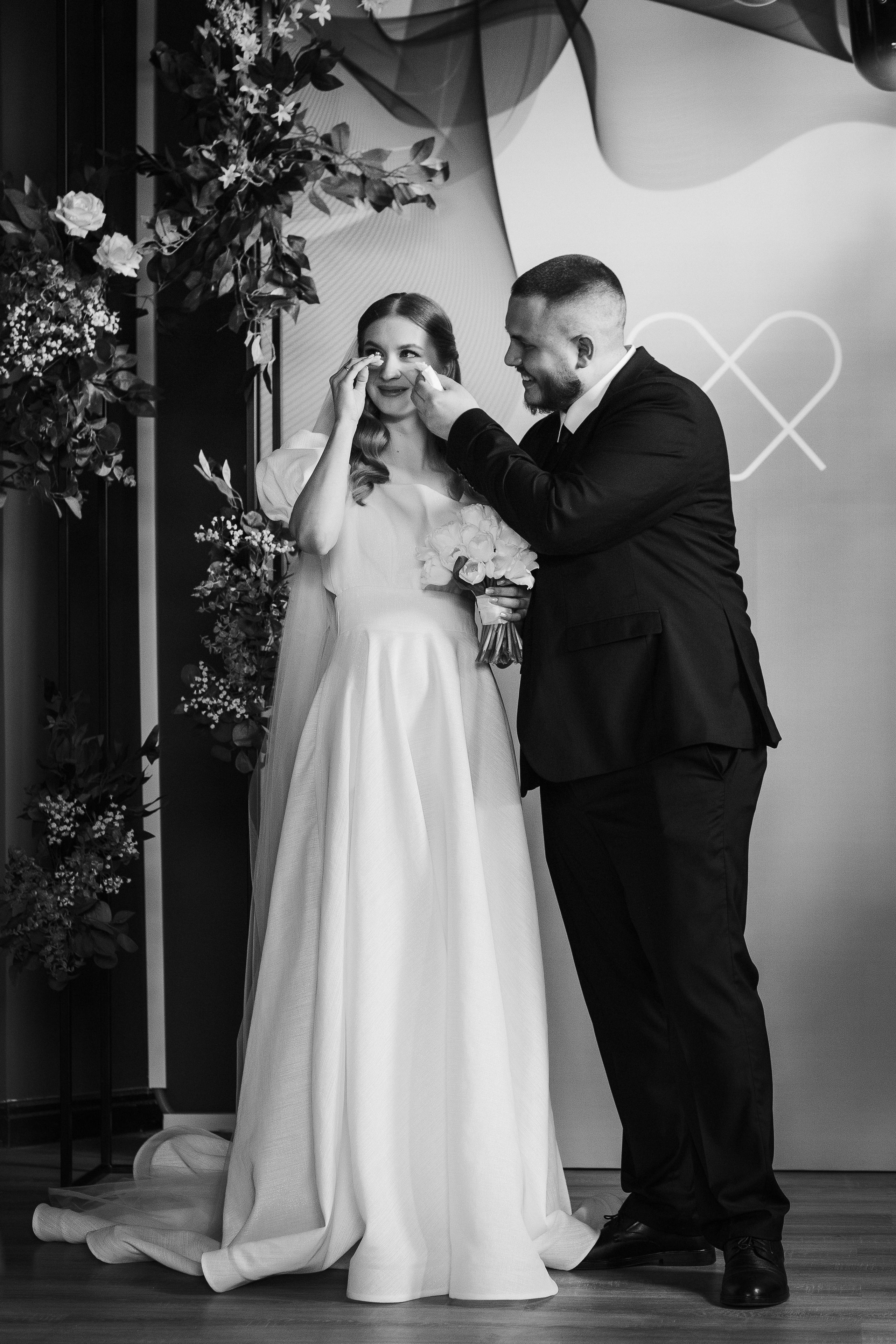 Свадебная фотосессия Саши и Насти в ресторане Чехов Сад, Таганрог. Свадебный и семейный фотограф в Таганроге Бакарюк Антон