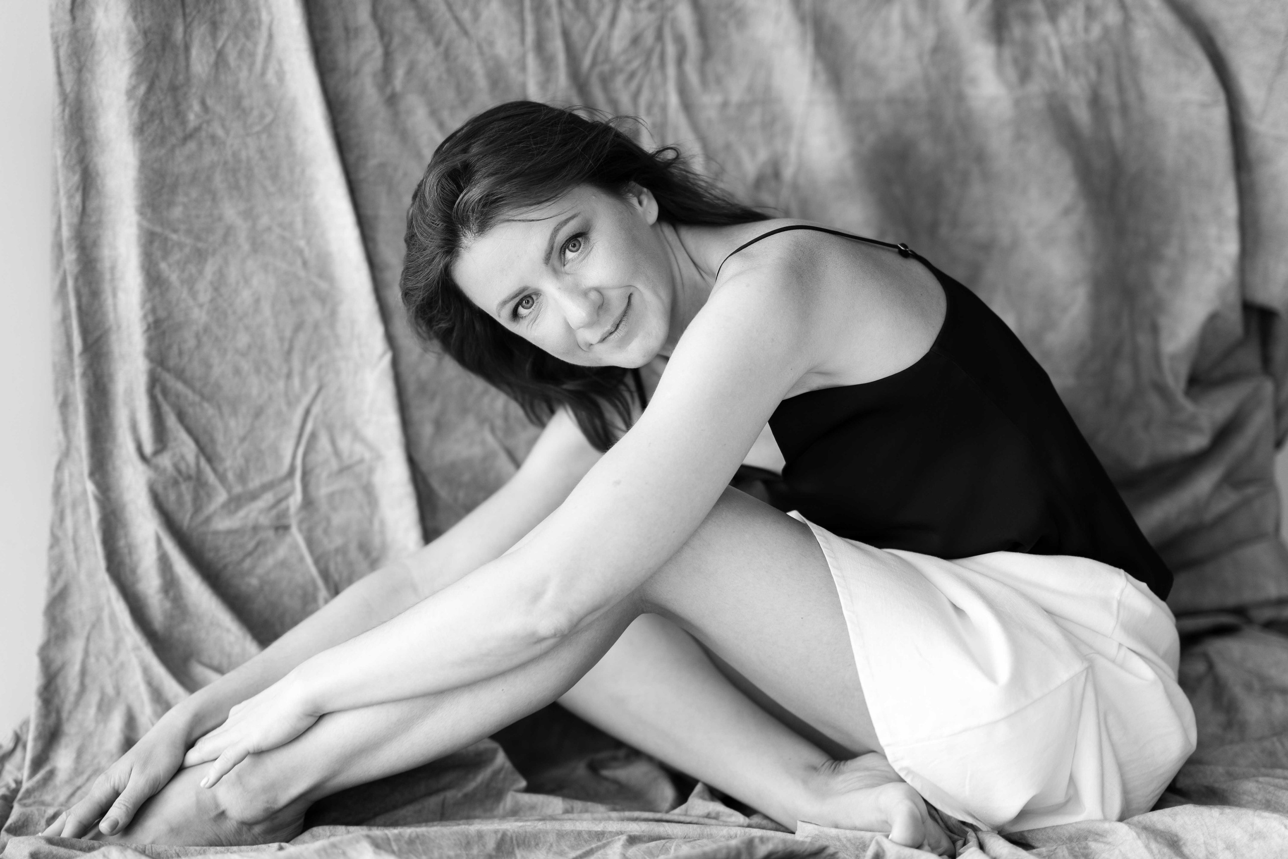 Женский портрет 35+. Женский портретный фотограф 35+ Воронеж. Добро пожаловать в магию ЧБ портрета