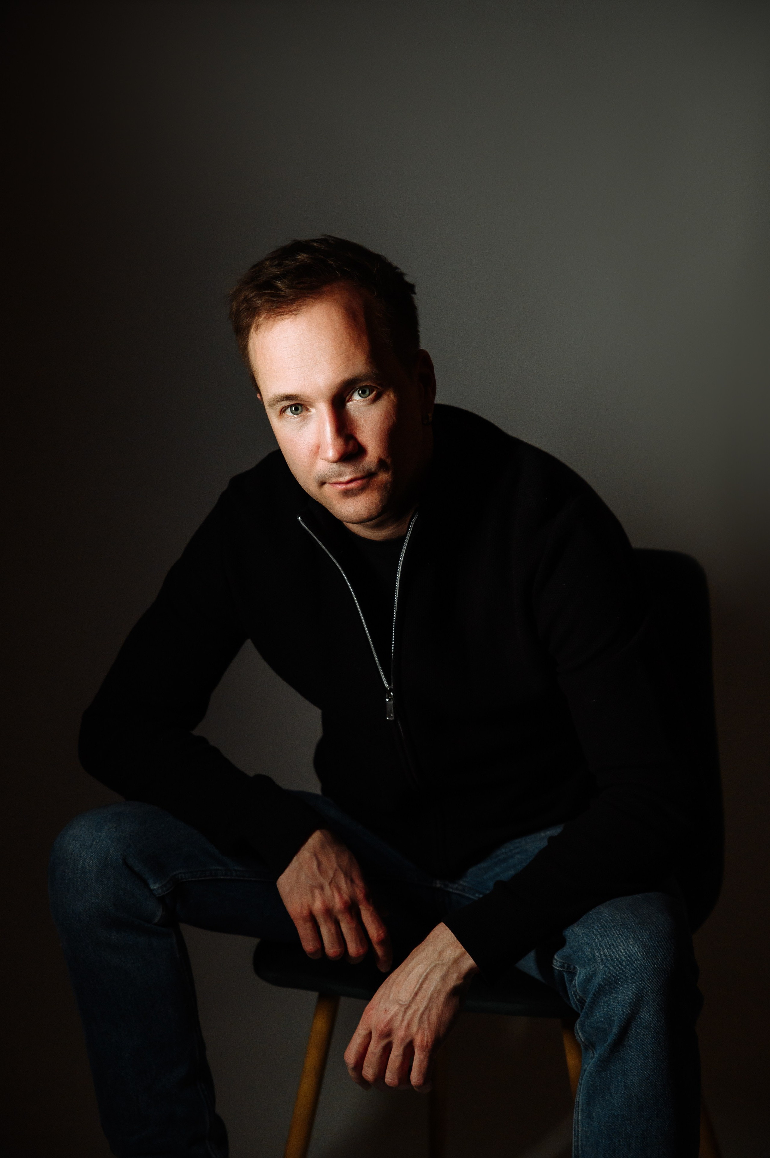 Мужской портрет. Портретный фотограф Москва, репортаж и естественная постановка