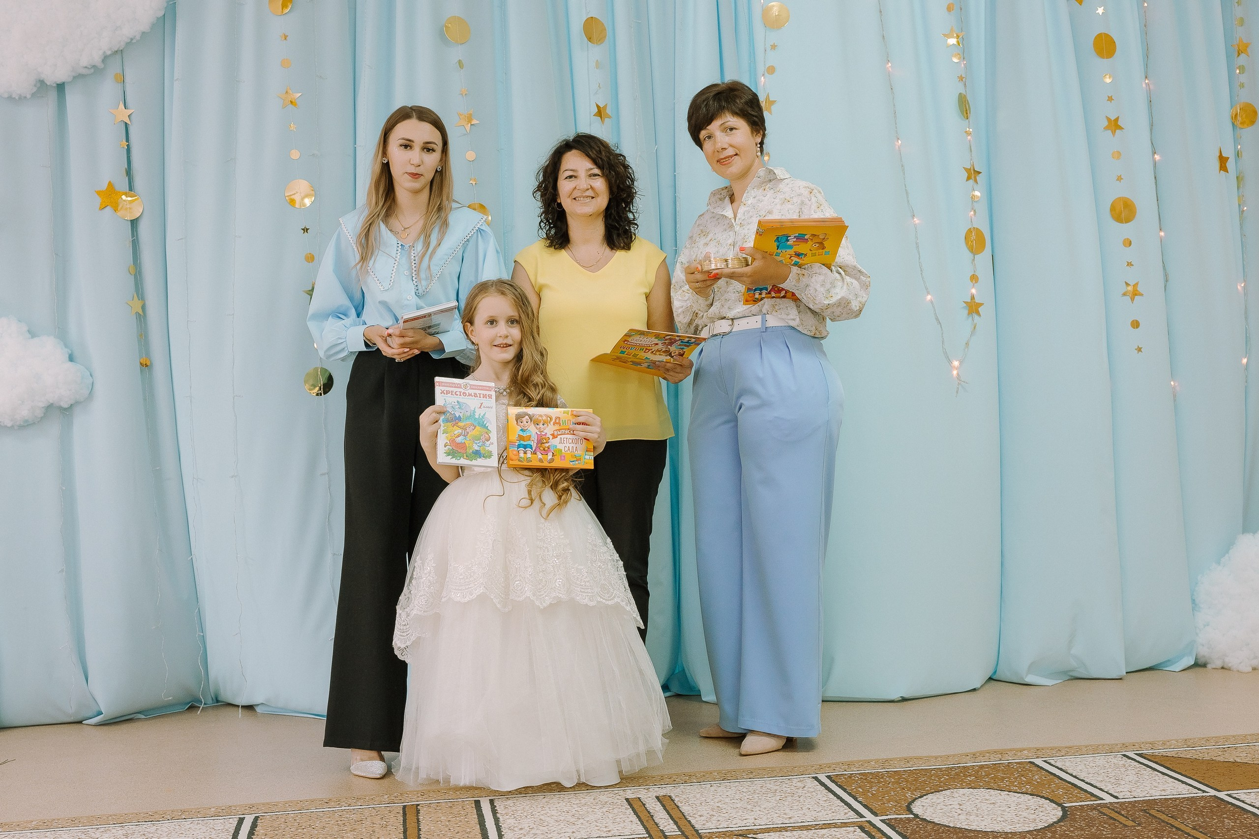 Выпускной в ДС -29. Выпускные альбомы Натальи Бутко: Новороссийск, Анапа, Геленджик