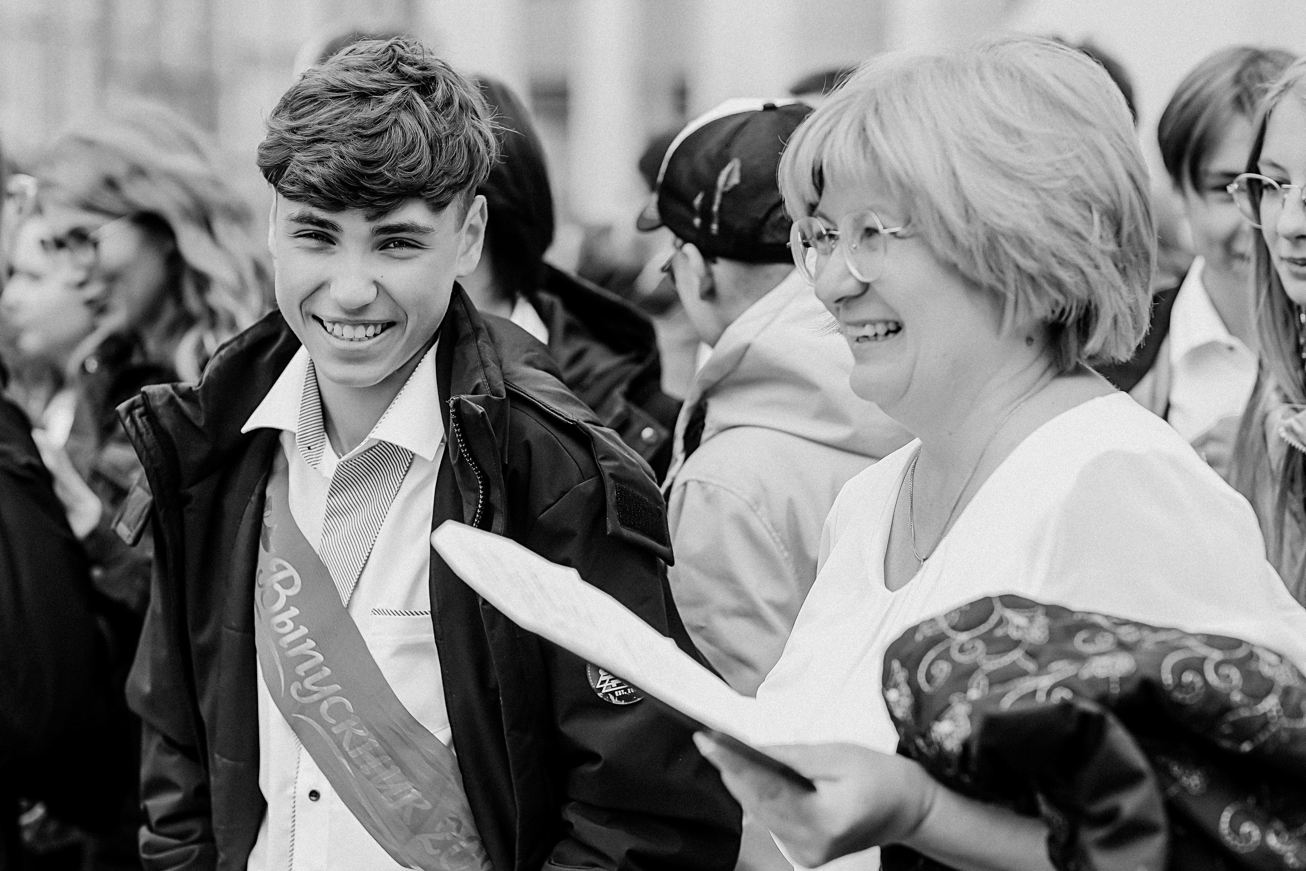 Последний звонок. Семейный фотограф Тюмень, фотограф на роды Салмина Мария