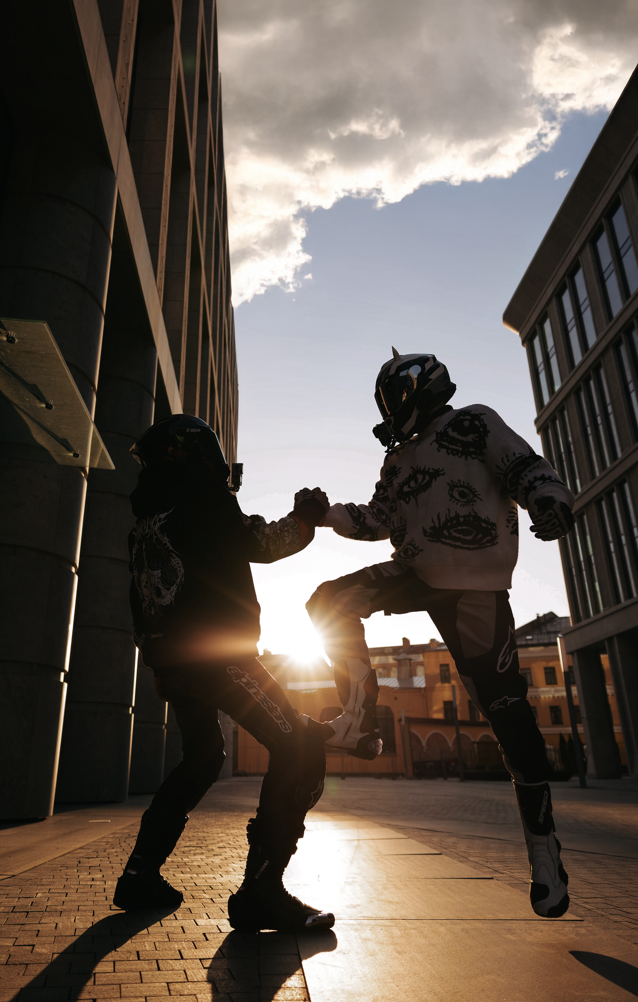 МОТО. Женский и свадебный фотограф в Санкт-Петербурге Элизабет Ланцова. Будуарные съемки, свадебные съемки, лавстори, контент-съемка