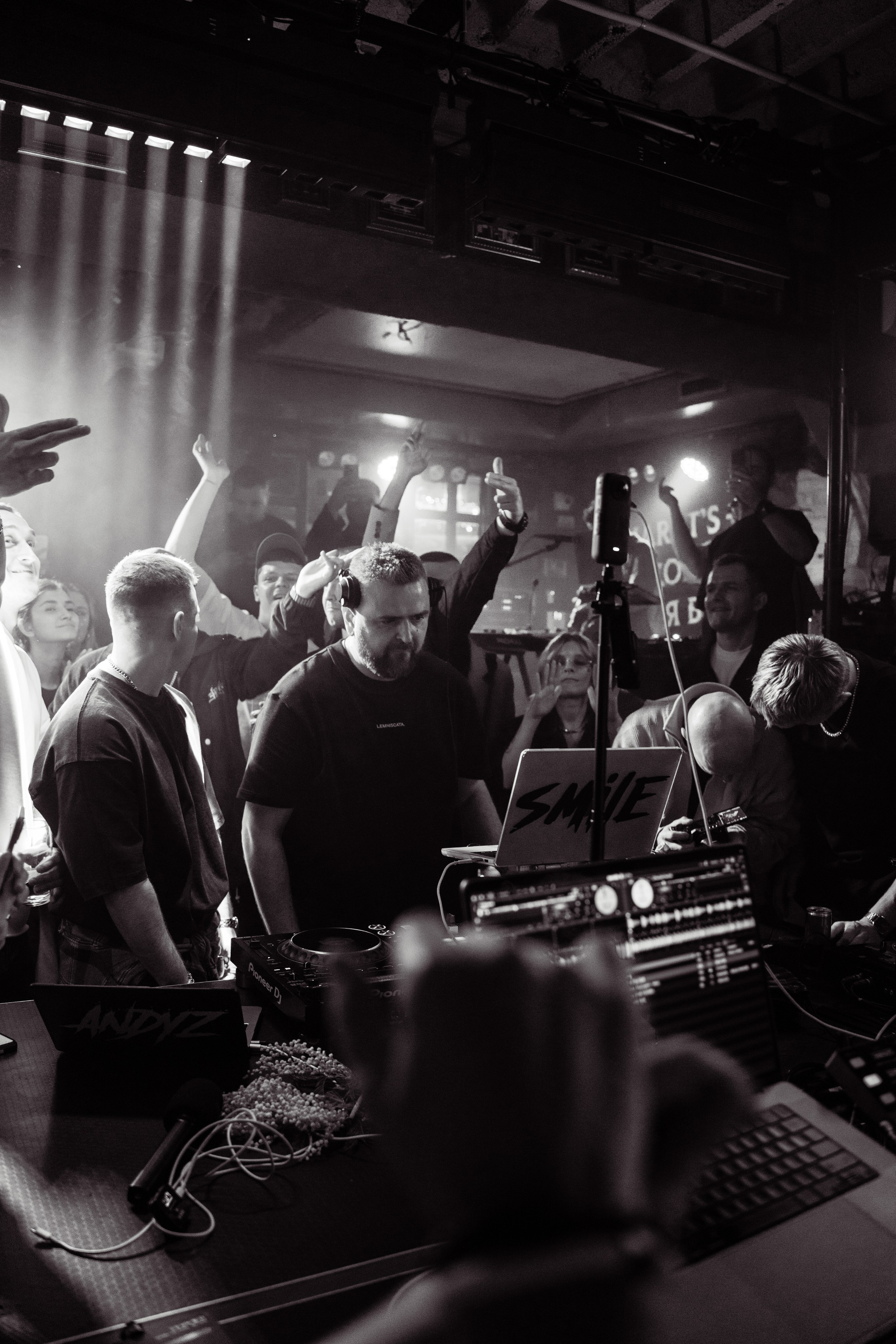 Репортажные съемки. Дипломированный фотограф в Новосибирске. Фотографирую свадьбы, репортажи, индивидуальные фотосессии, lovestory(семейные)