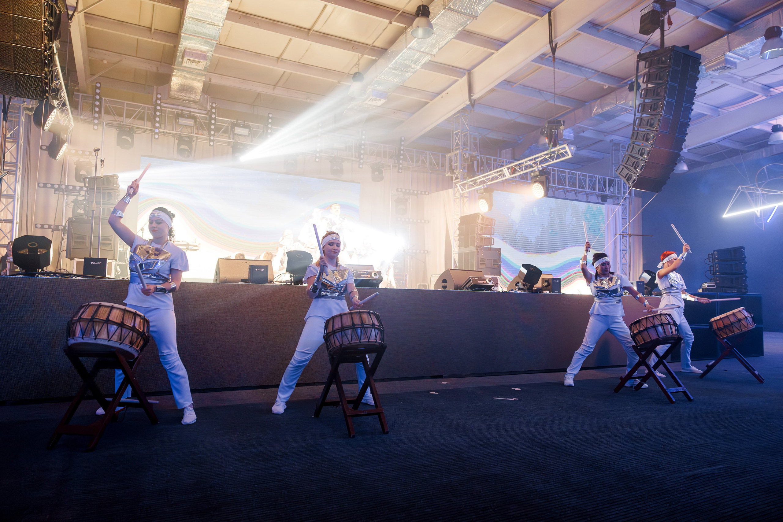 Юбилей компании «СЕРВИКО». Кадровик продакшн: Фото и видеосъемка форумов, конференций, масштабных событий в Иркутске