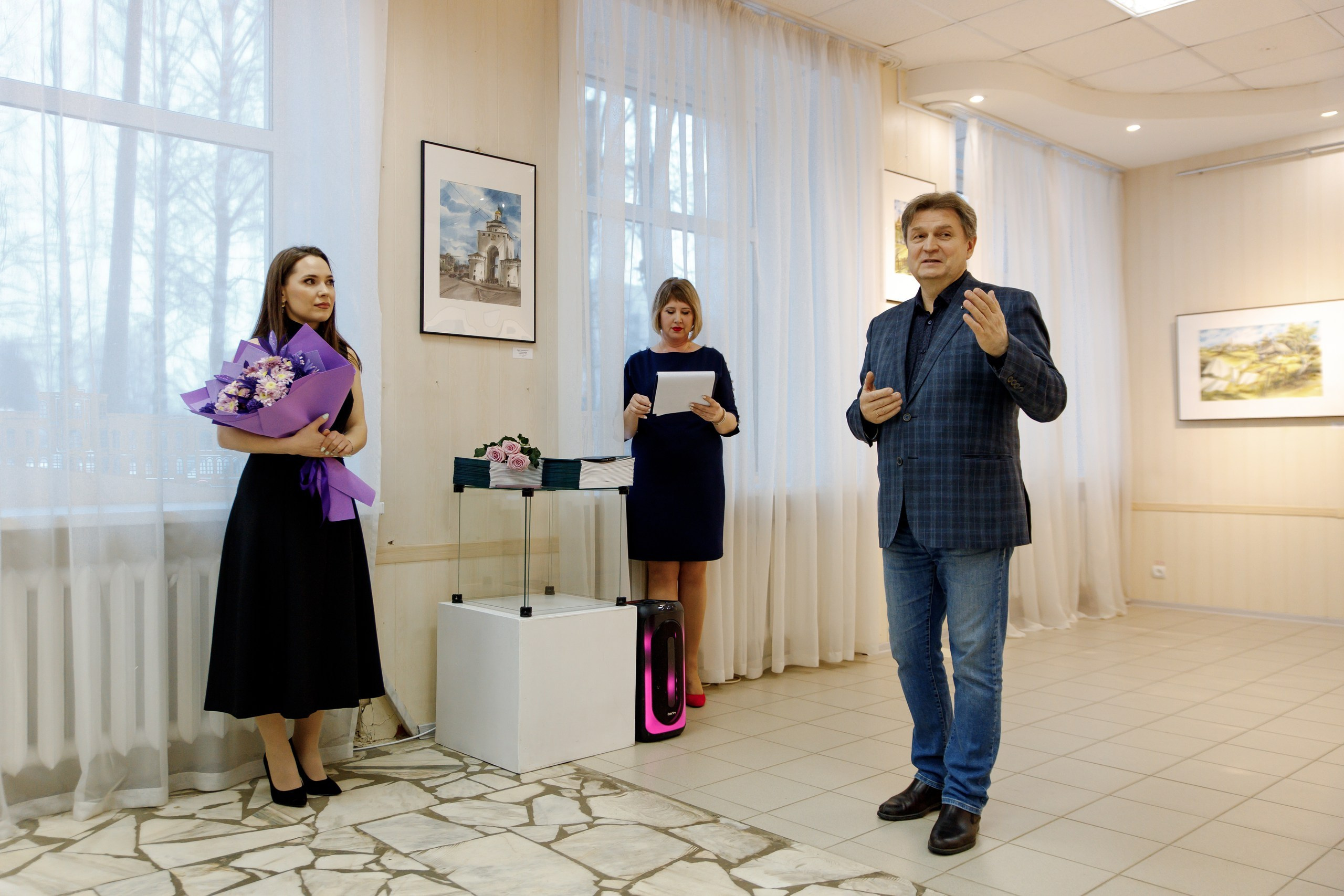 Первая персональная выставка. Главная