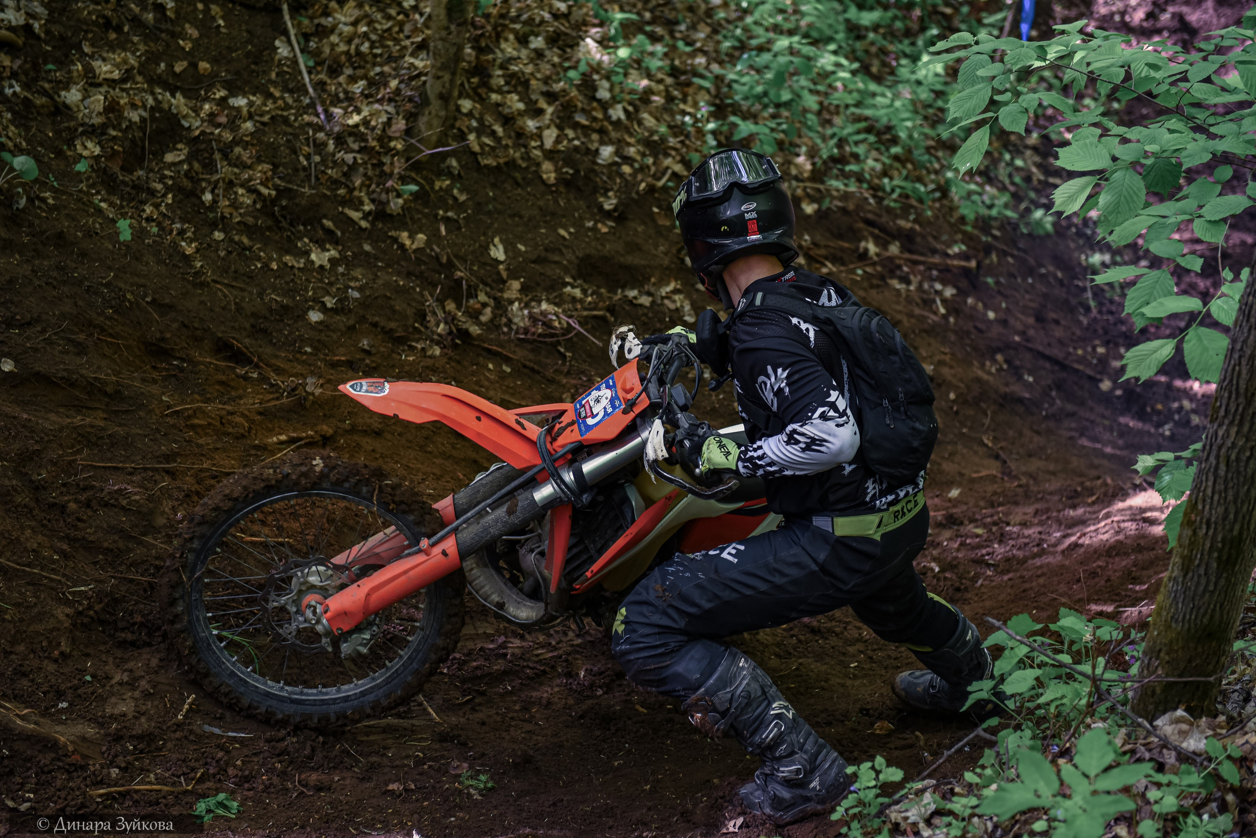 На местности. Каменки. Этап II. Мотофотограф в Нижнем Новгороде Динара Зуйкова