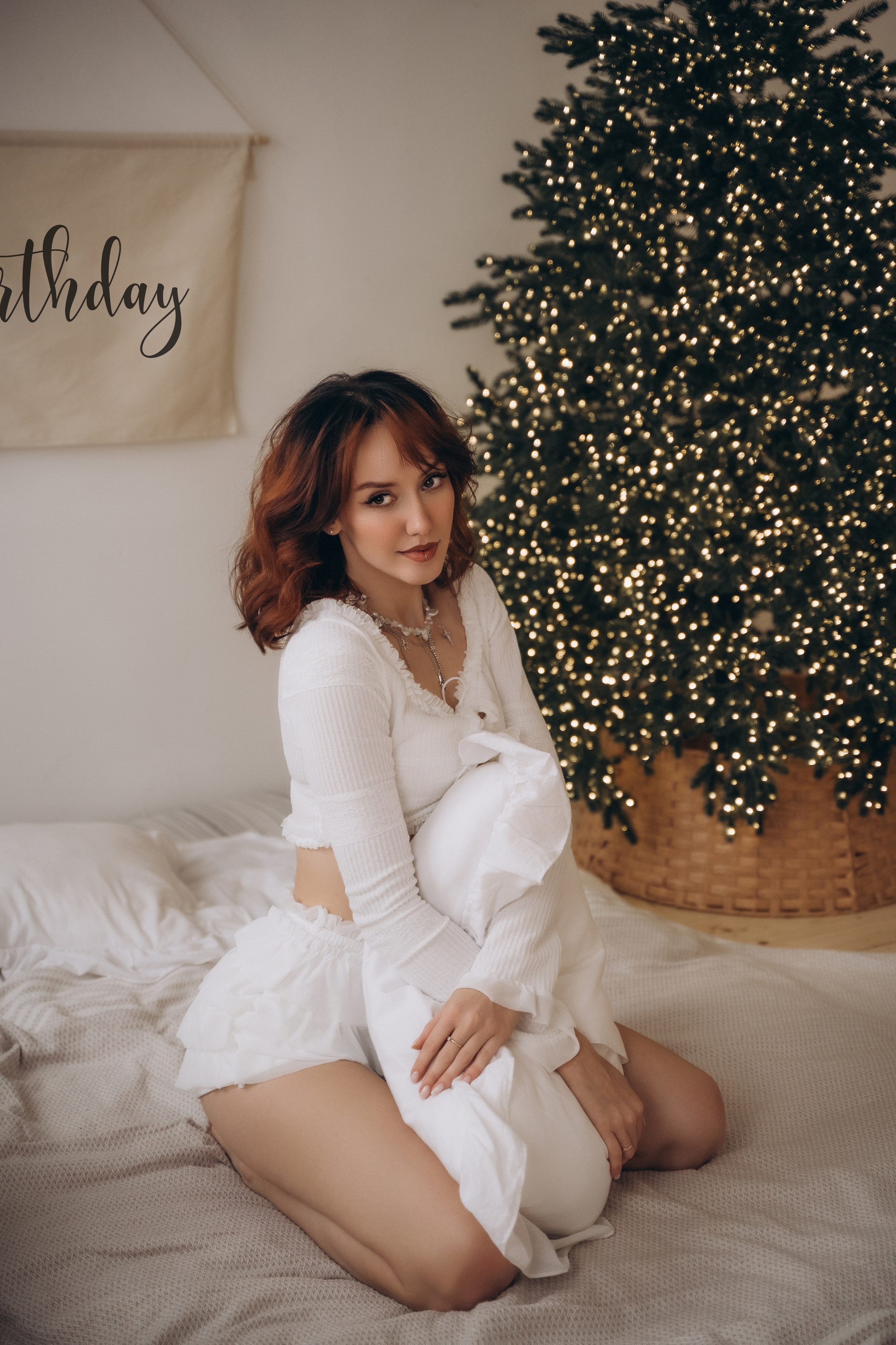 Диана, Фотосессия ко Дню Рождения в новогодней студии. Семейный фотограф в Белгороде Амелина Алина