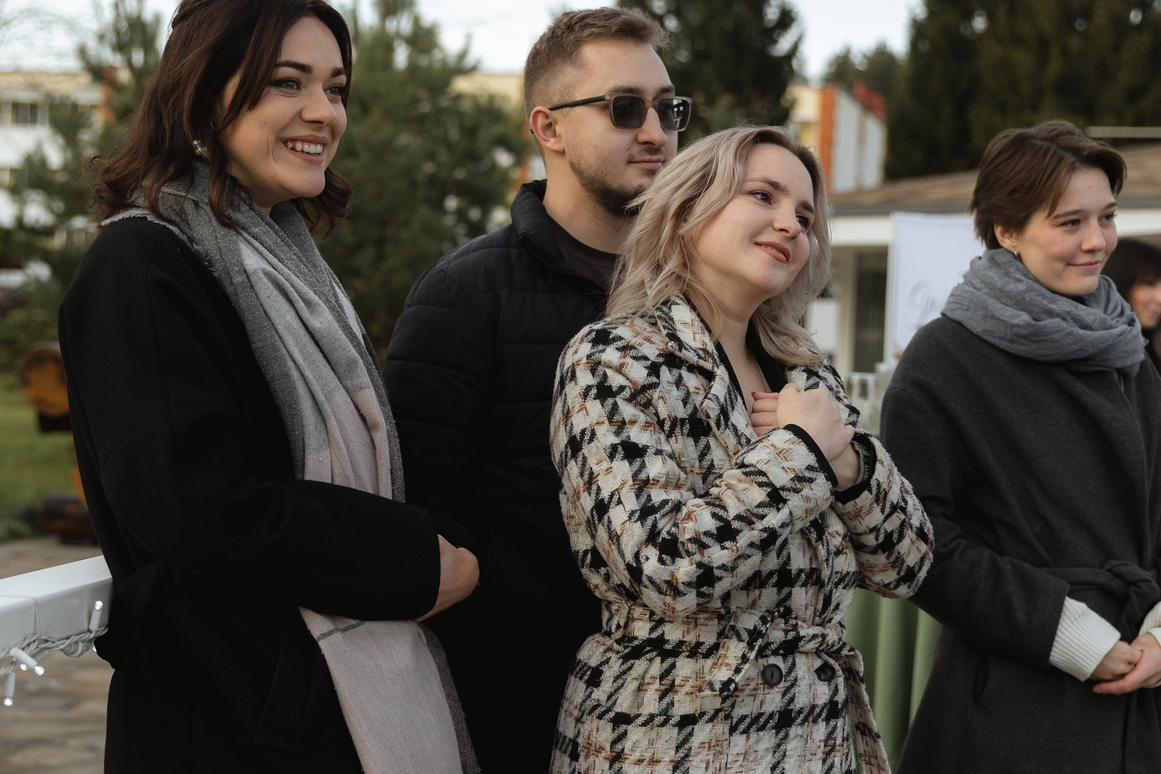 Two people swiped right. Свадебный фотограф Ярославль, Рыбинск