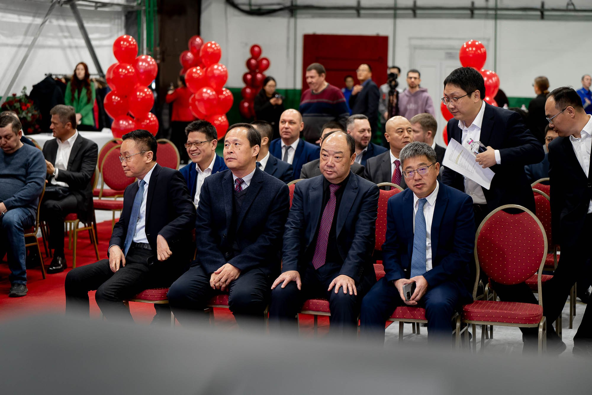 Открытие сервисного центра HILONG. Сергей Кошкин. Репортажная и ивент-фотография в Сургуте