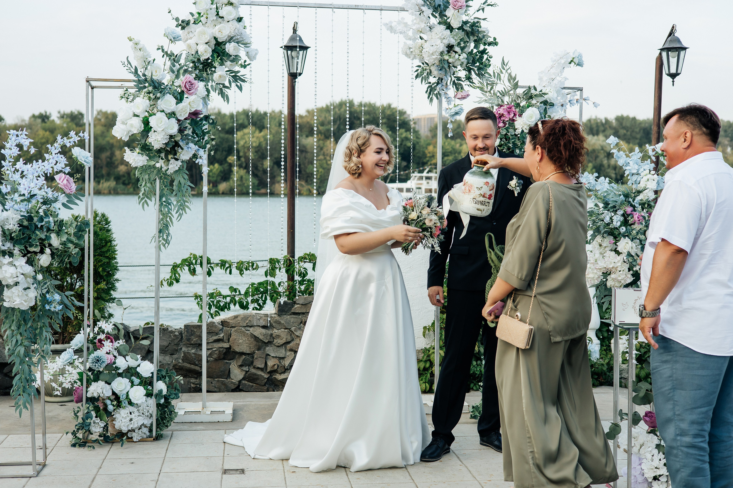 Выездная регистрация и банкет. Свадебный и семейный фотограф Ростова-на-Дону Ирина Бондарева