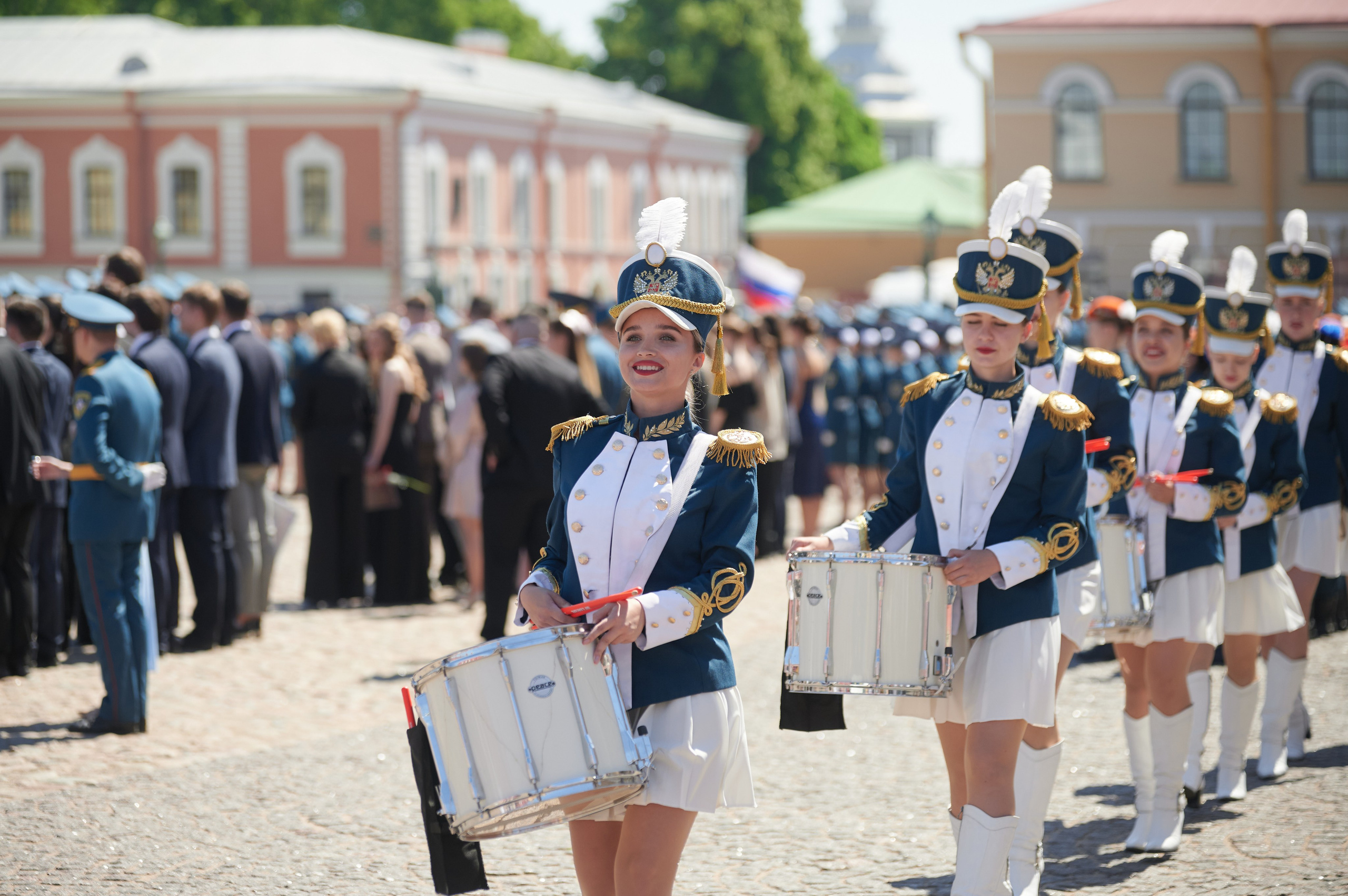 Репортажная съёмка выпускных в СПб | Фотограф на выпускной 9 и 11 класса