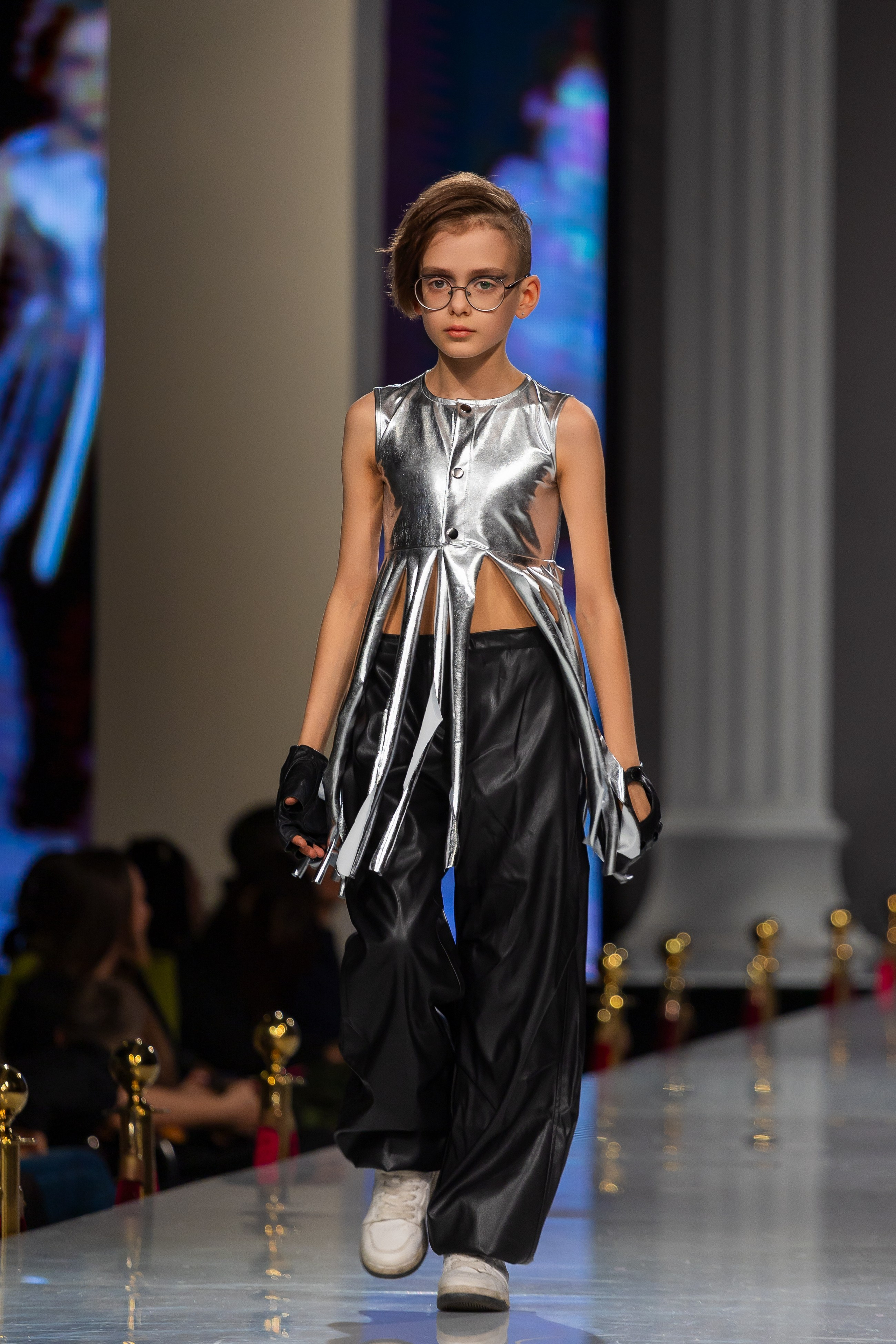 Estet Fashion Week. Photomantis