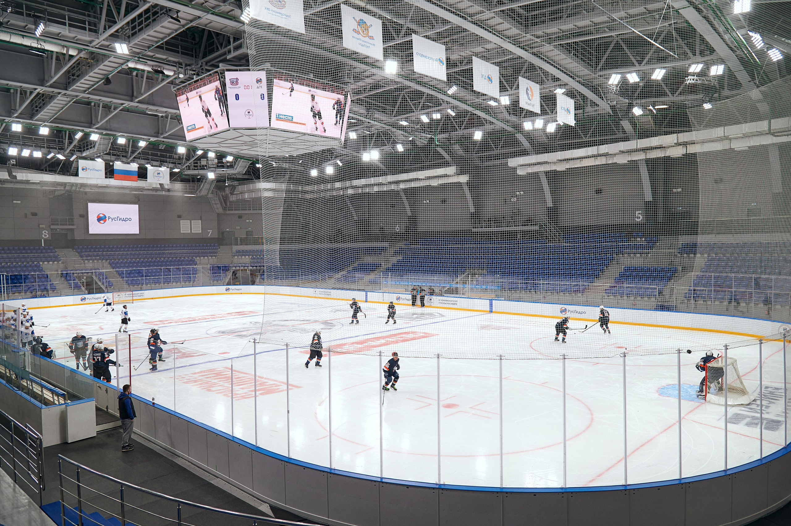 Портфолио репортажной фотосъёмки: Кристалл арена — Хоккей — РусГидро. Фотограф Яковлев Роман — Красноярск